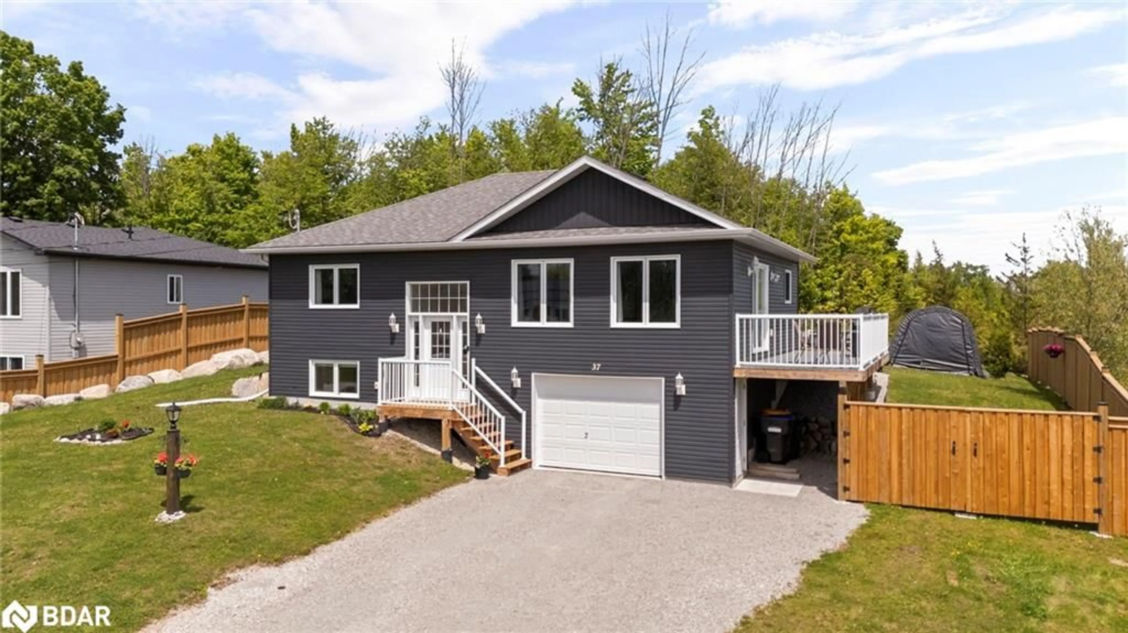Home with vinyl exterior material, street for 37 Easton Ave, Port McNicoll Ontario L0K 1R0