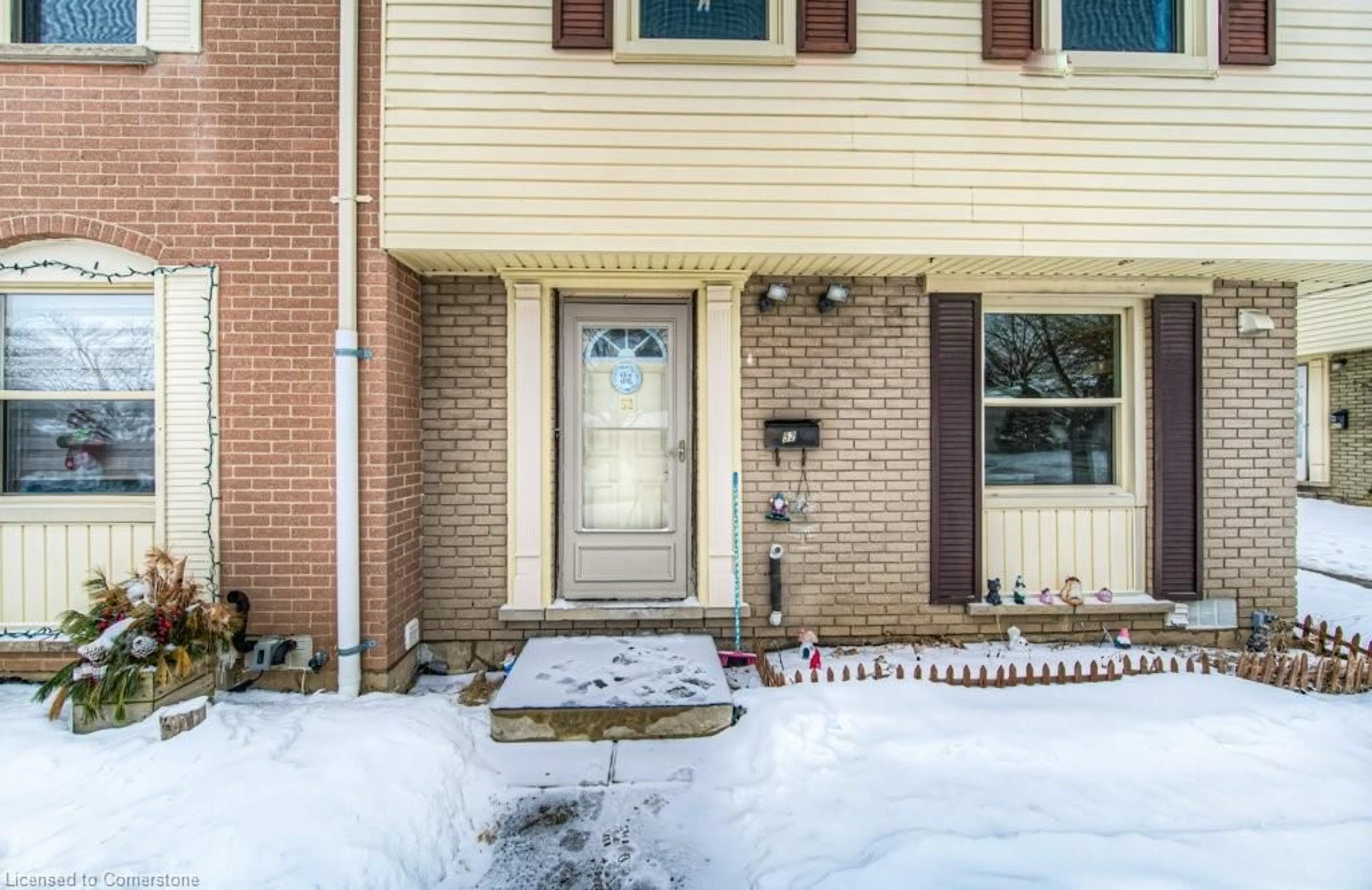 Unknown for 52 Montcalm Dr #7, Kitchener Ontario N2B 2R1
