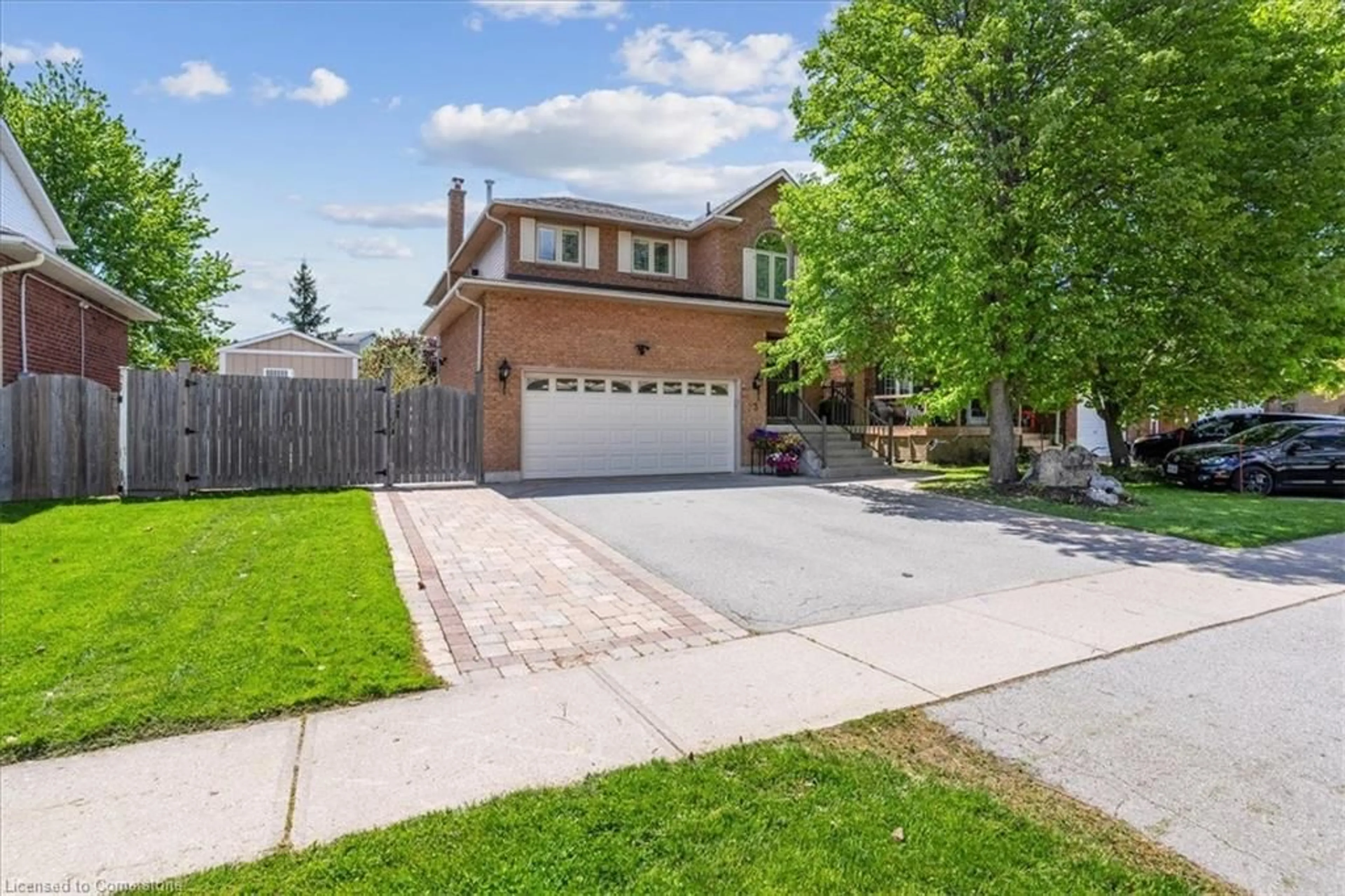 A pic from outside/outdoor area/front of a property/back of a property/a pic from drone, street for 23 Duncan Ave, Waterdown Ontario L0R 2H5