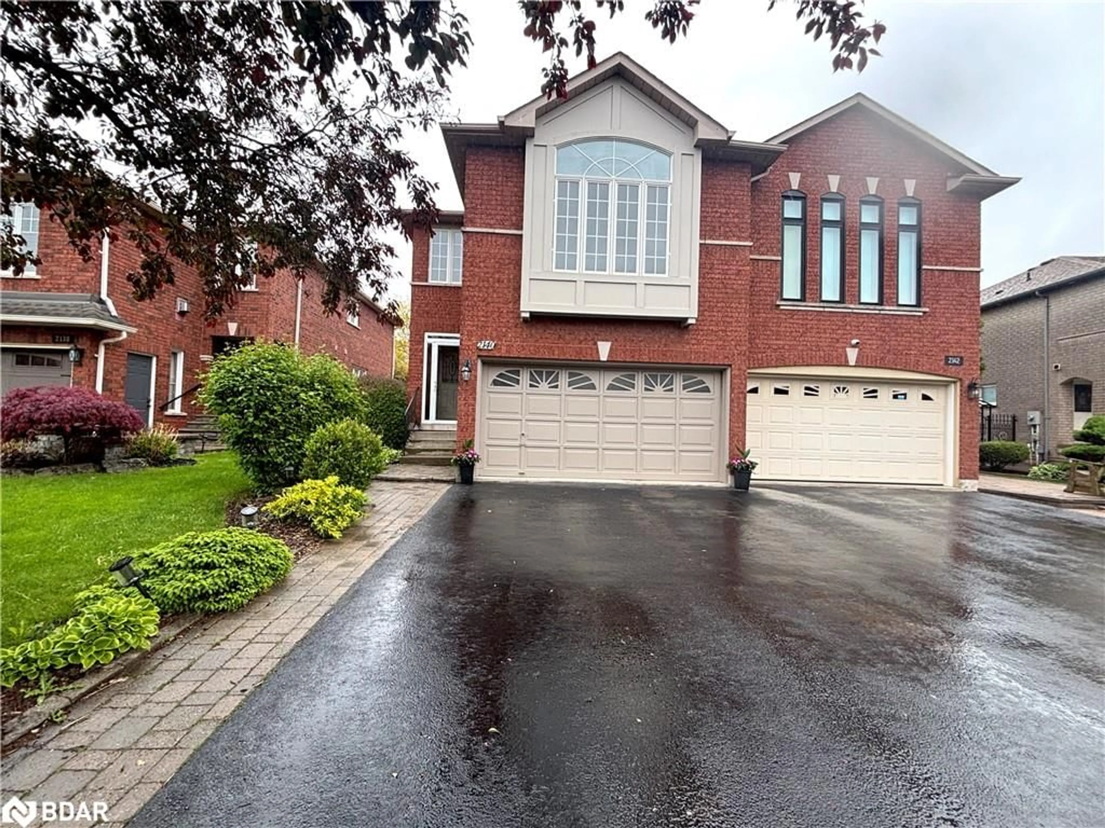 Home with brick exterior material, street for 2140 Glenhampton Rd, Oakville Ontario L6M 3X1