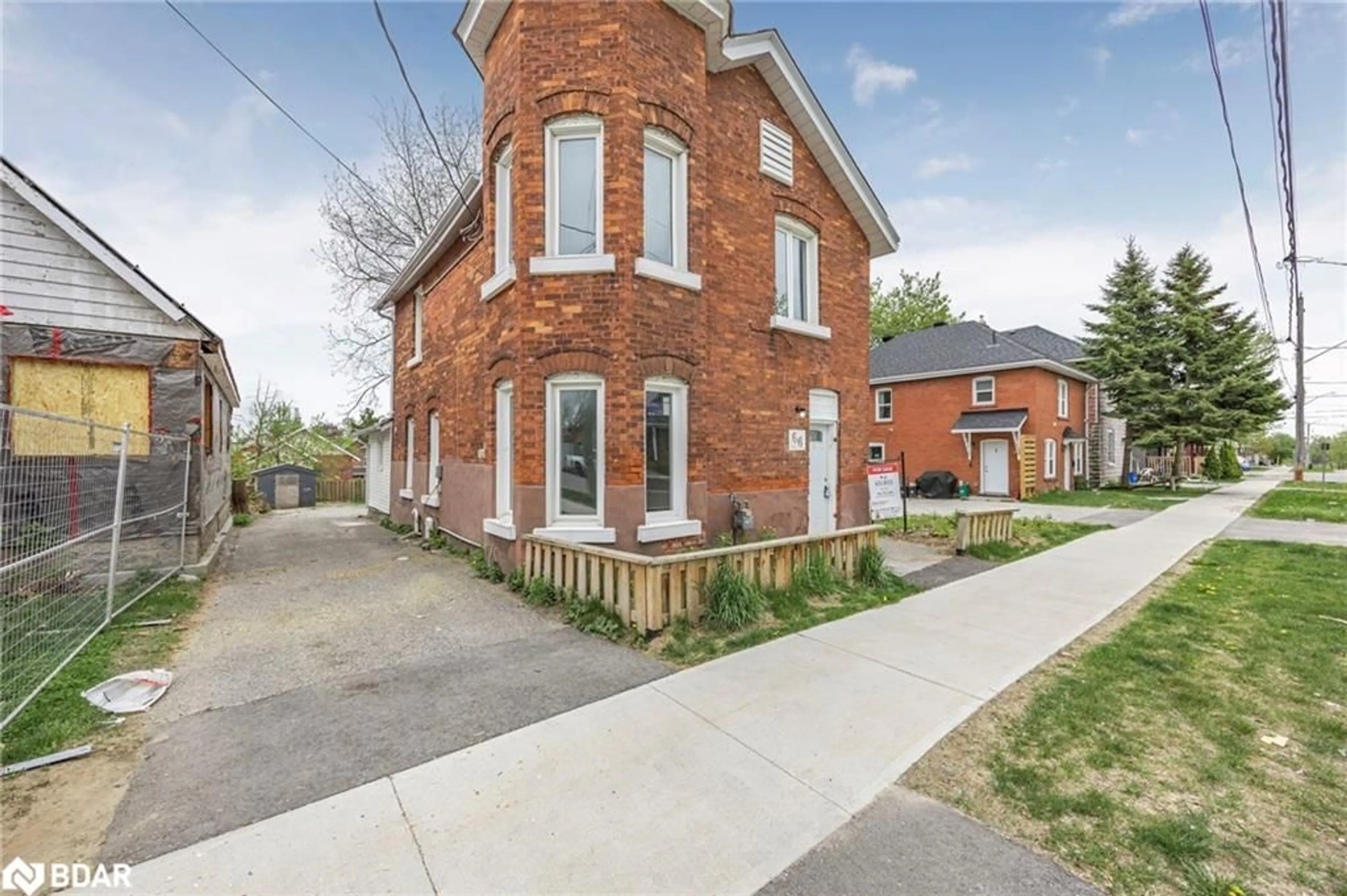 Home with brick exterior material, street for 66 Matchedash St, Orillia Ontario L3V 4W5