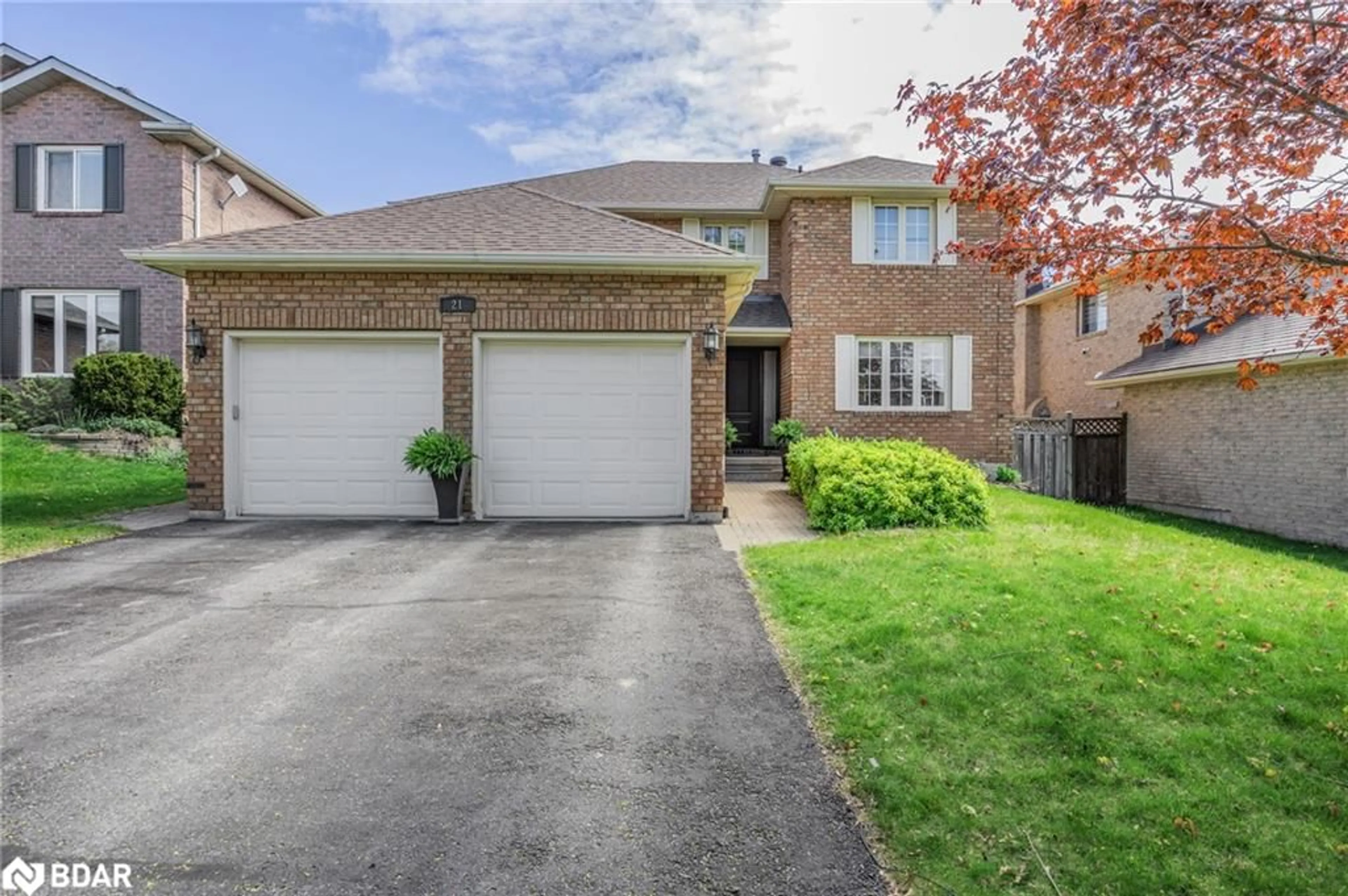 Home with brick exterior material, street for 21 Callaghan Dr, Barrie Ontario L4N 6E8