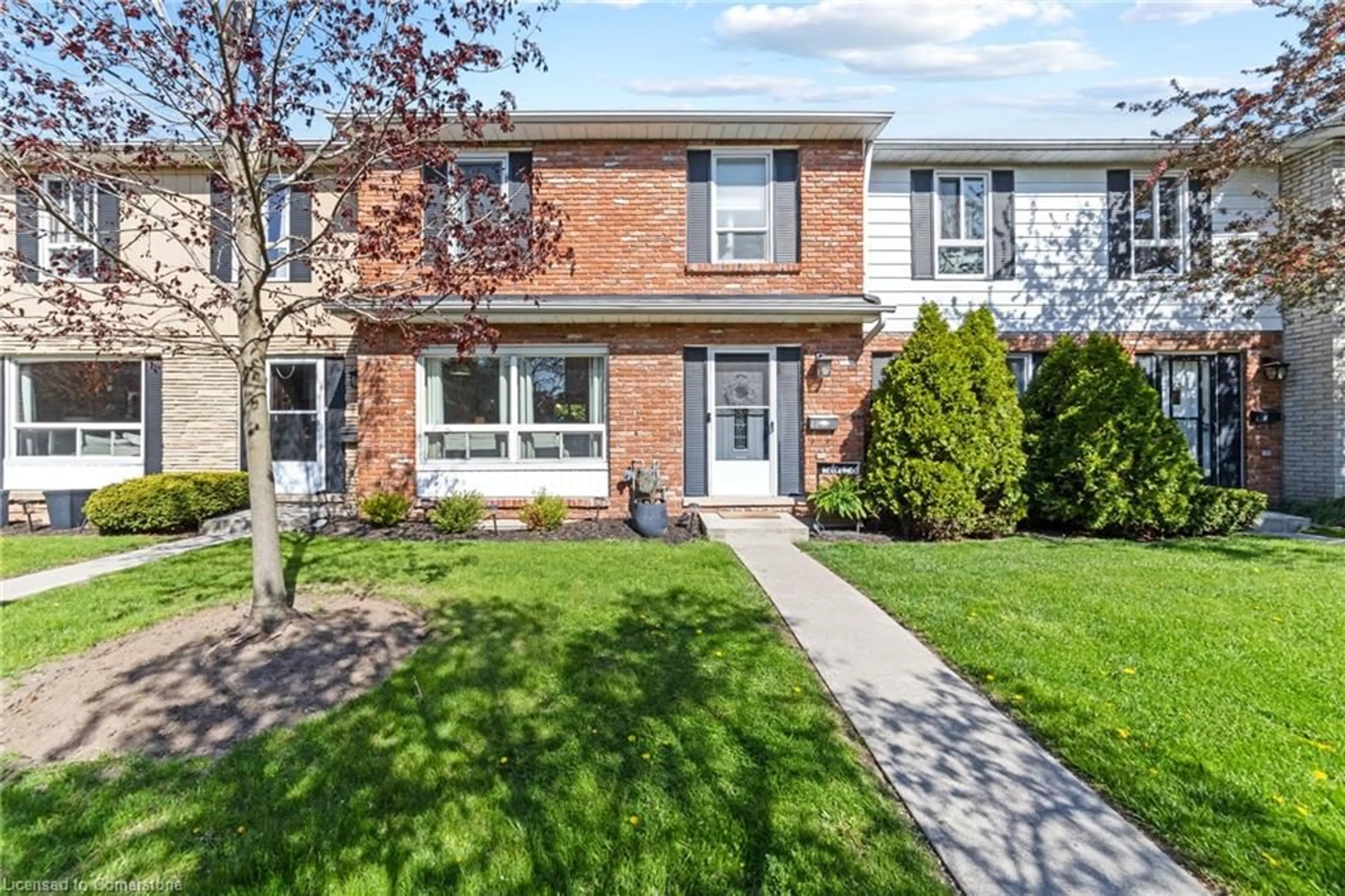 Home with brick exterior material, street for 5475 Lakeshore Rd #44, Burlington Ontario L7L 1E1