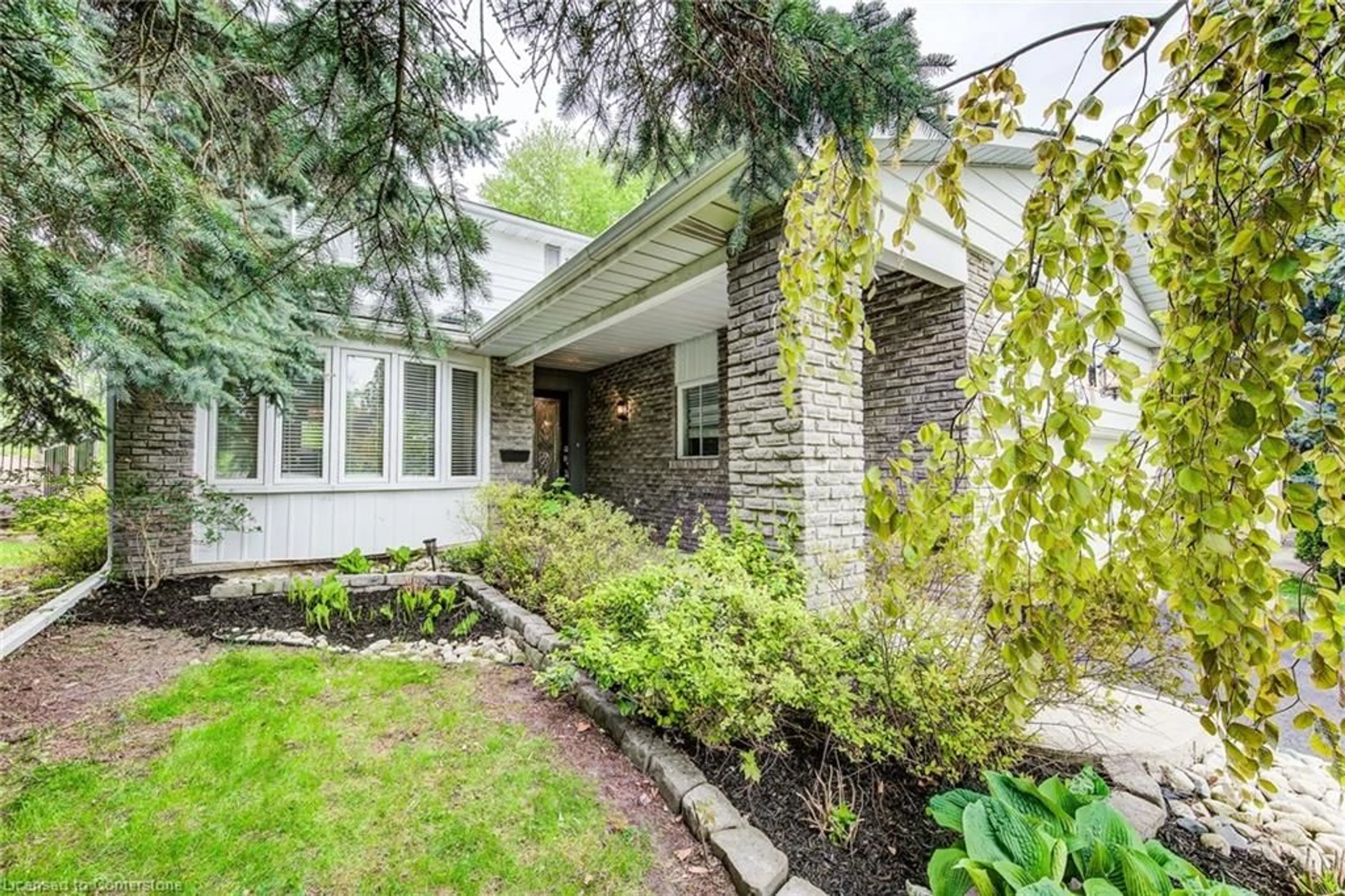 Home with brick exterior material, street for 156 Brookside Cres, Kitchener Ontario N2N 1H1