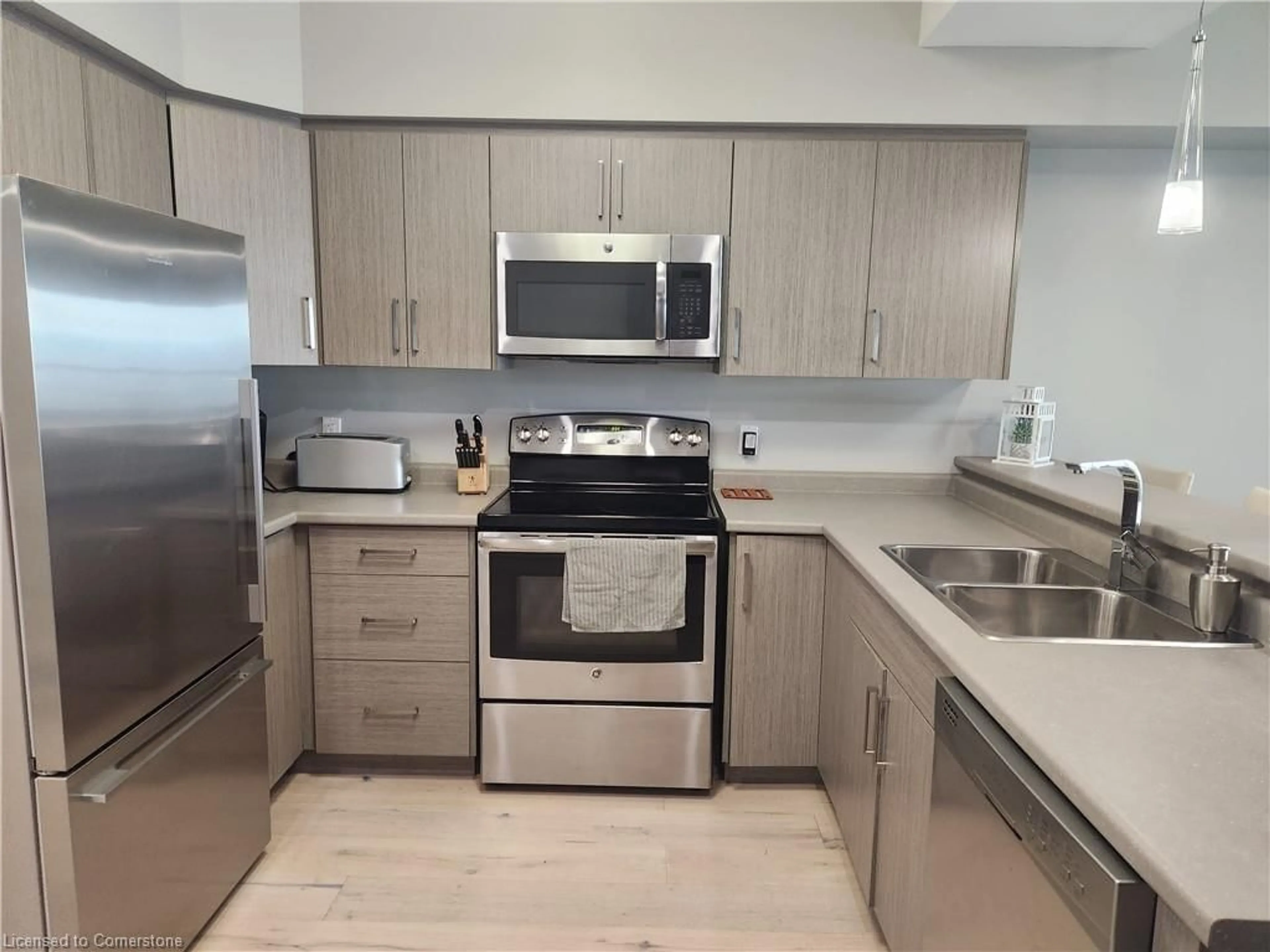 Standard kitchen, unknown for 12 Erie Blvd #207, Port Rowan Ontario N0E 1M0