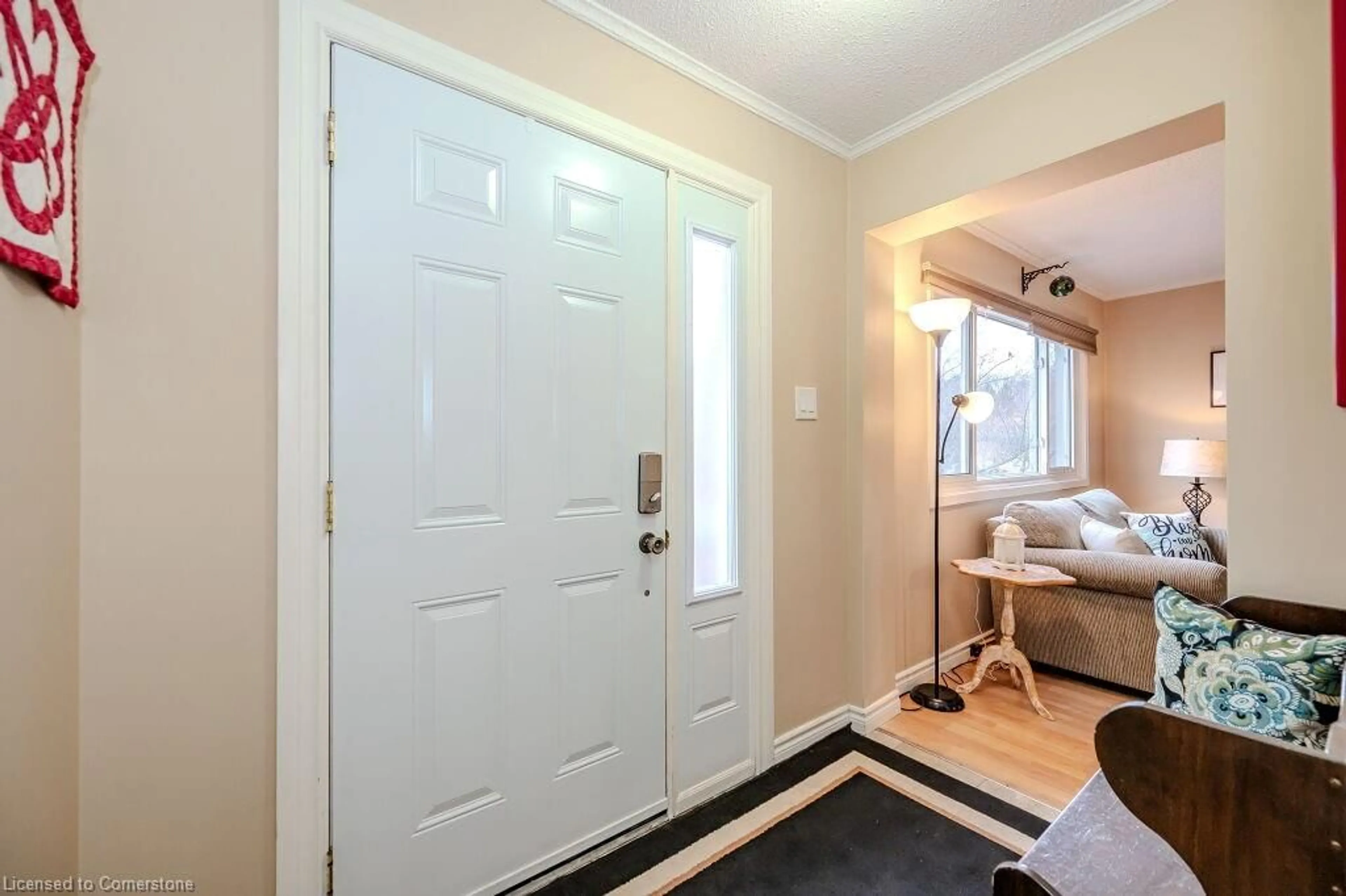 Indoor entryway for 30 Green Valley Dr #12, Kitchener Ontario N2P 1G8