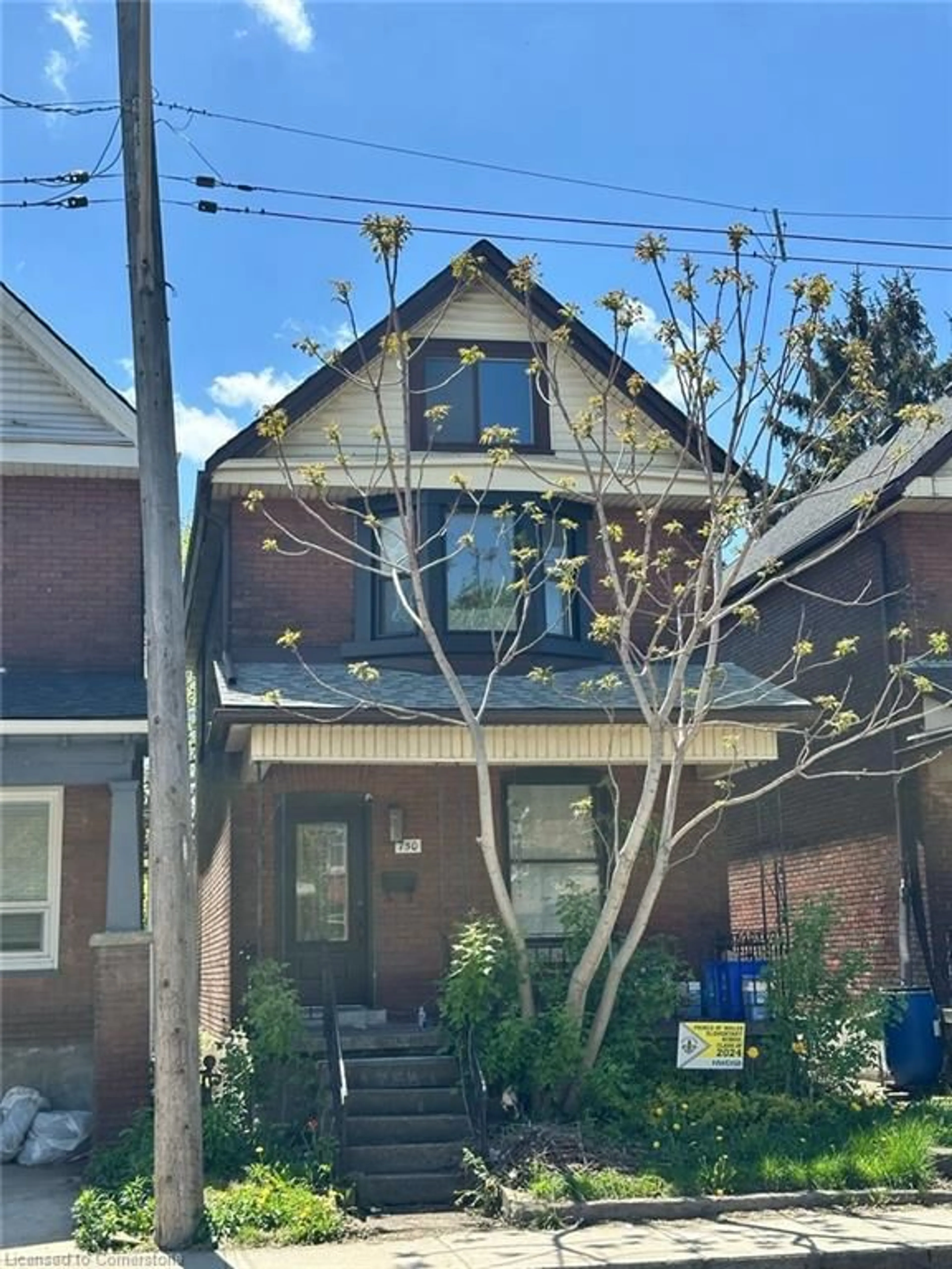 Home with brick exterior material, street for 750 Cannon St, Hamilton Ontario L8L 2G9