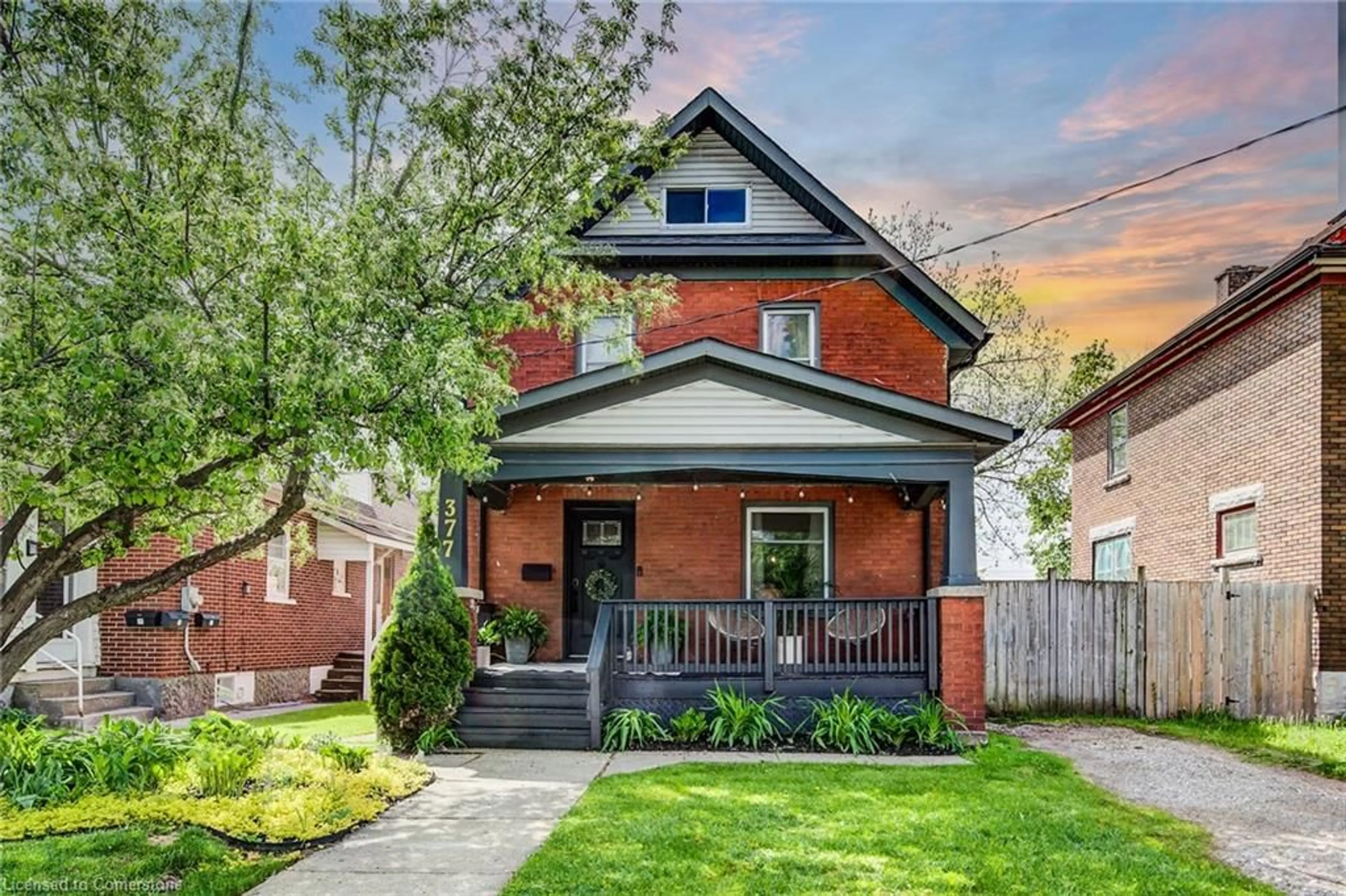 Home with brick exterior material, street for 377 Wellington St, Kitchener Ontario N2H 5L1