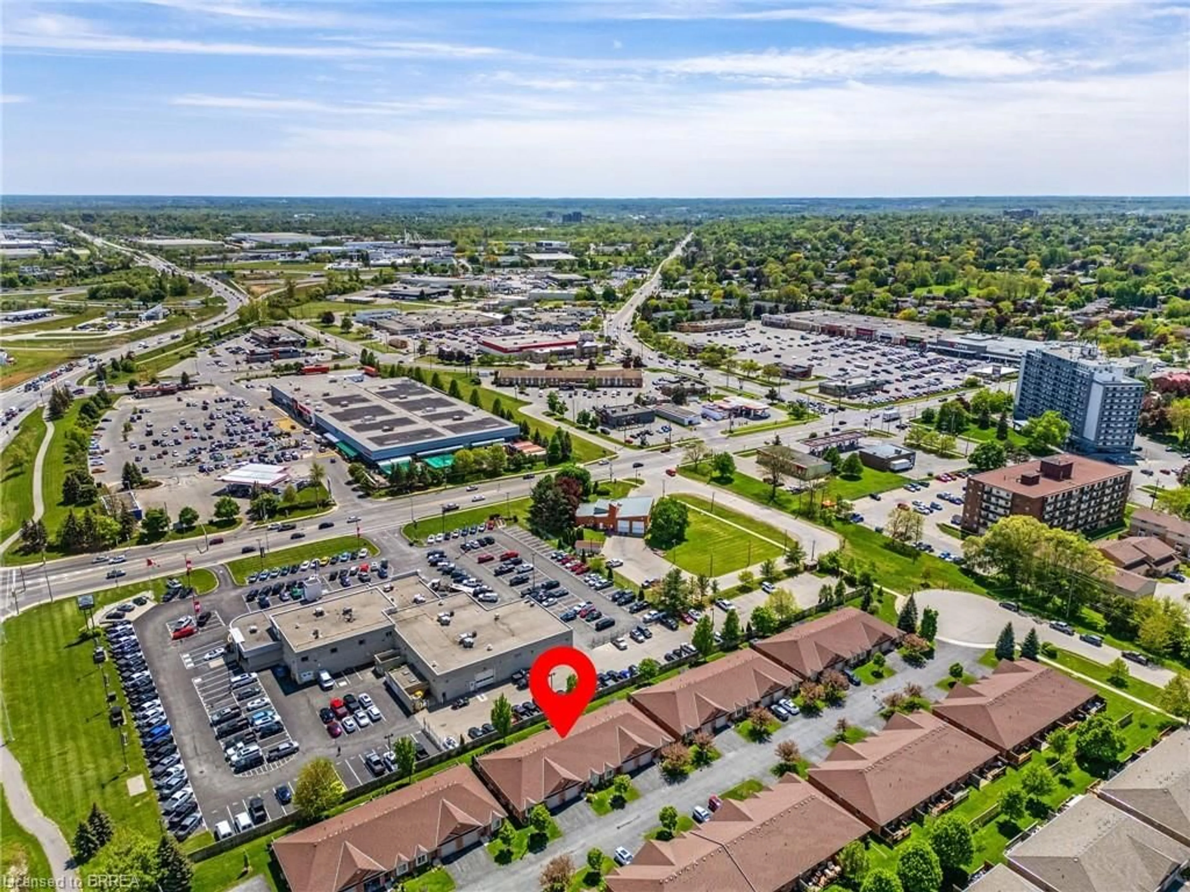 A pic from outside/outdoor area/front of a property/back of a property/a pic from drone, street for 25 Cobden Crt #10, Brantford Ontario N3R 8B5
