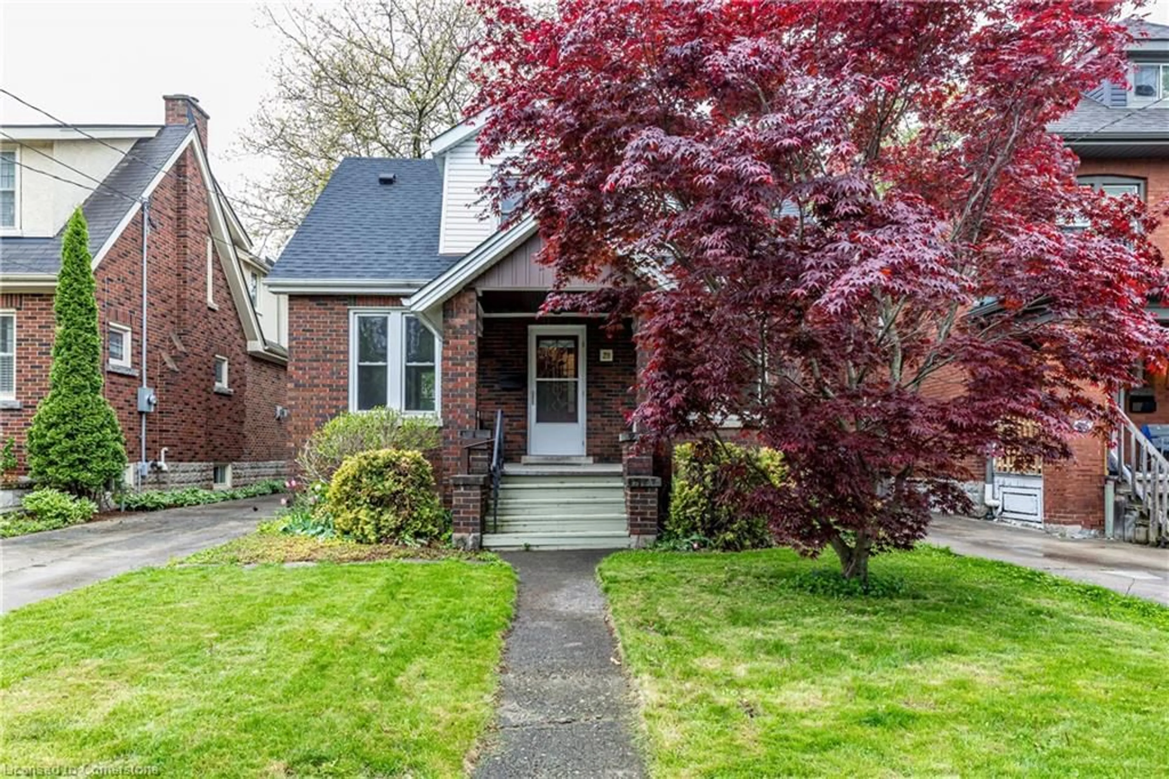 Home with brick exterior material, street for 29 Paisley Ave, Hamilton Ontario L8S 4G5