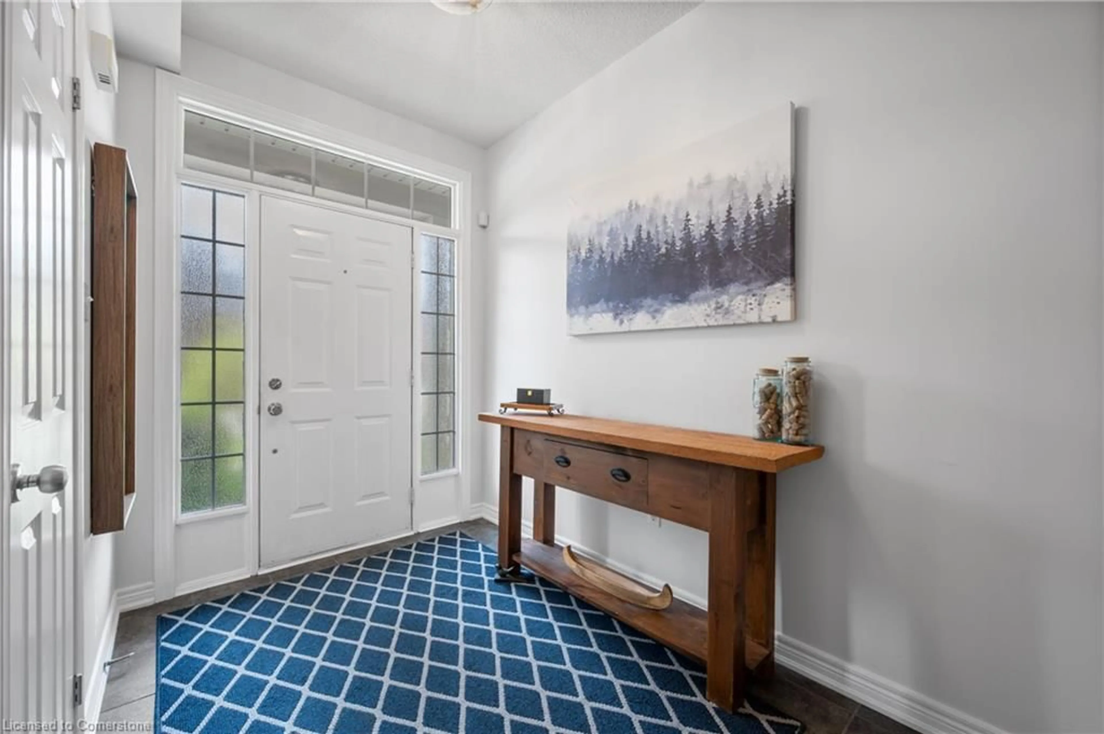 Indoor entryway for 5196 Dryden Ave, Burlington Ontario L7L 7J2