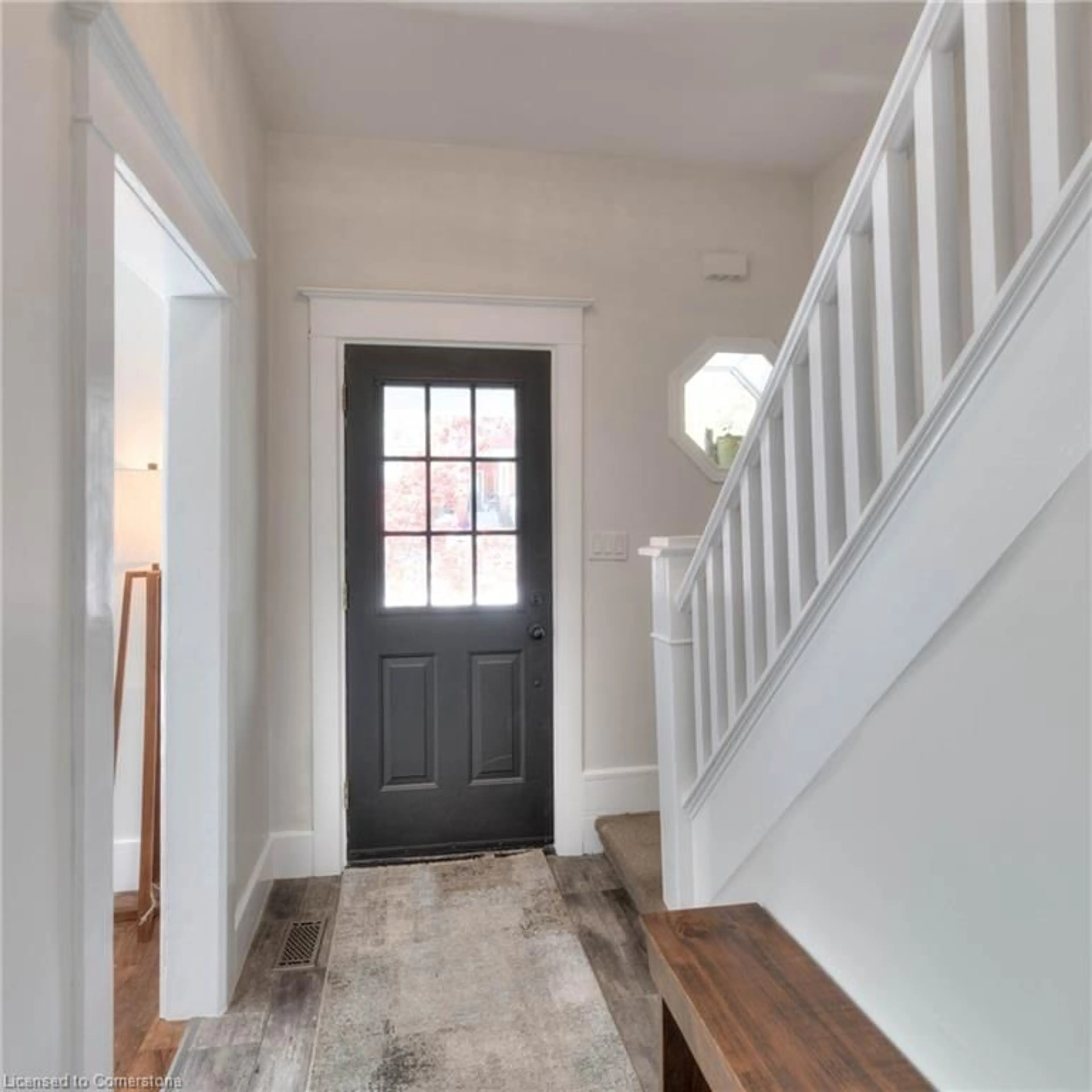 Indoor entryway for 54 Willow St, Waterloo Ontario N2J 1V5