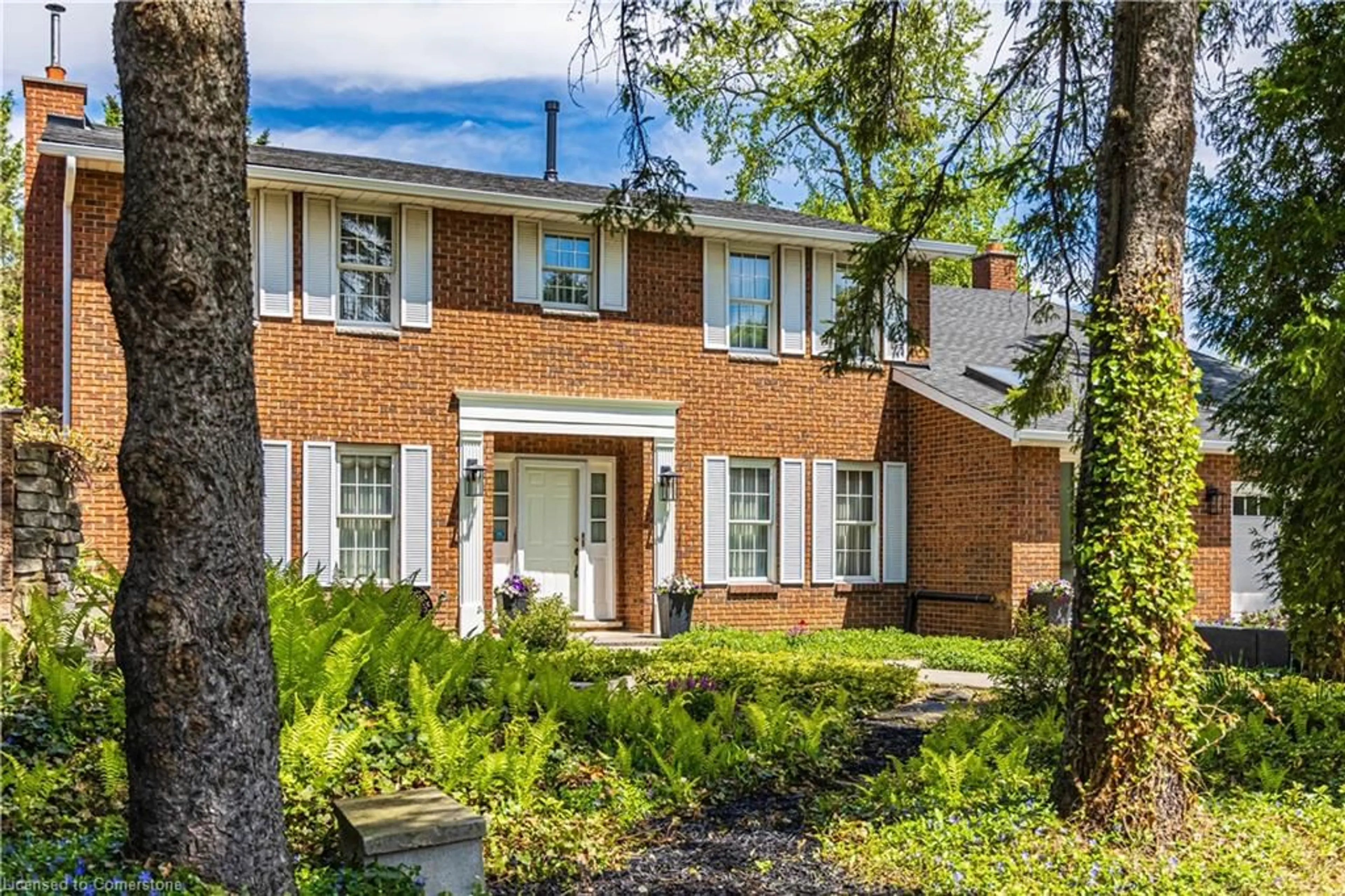 Home with brick exterior material, street for 637 Hiawatha Blvd, Hamilton Ontario L9G 3A6