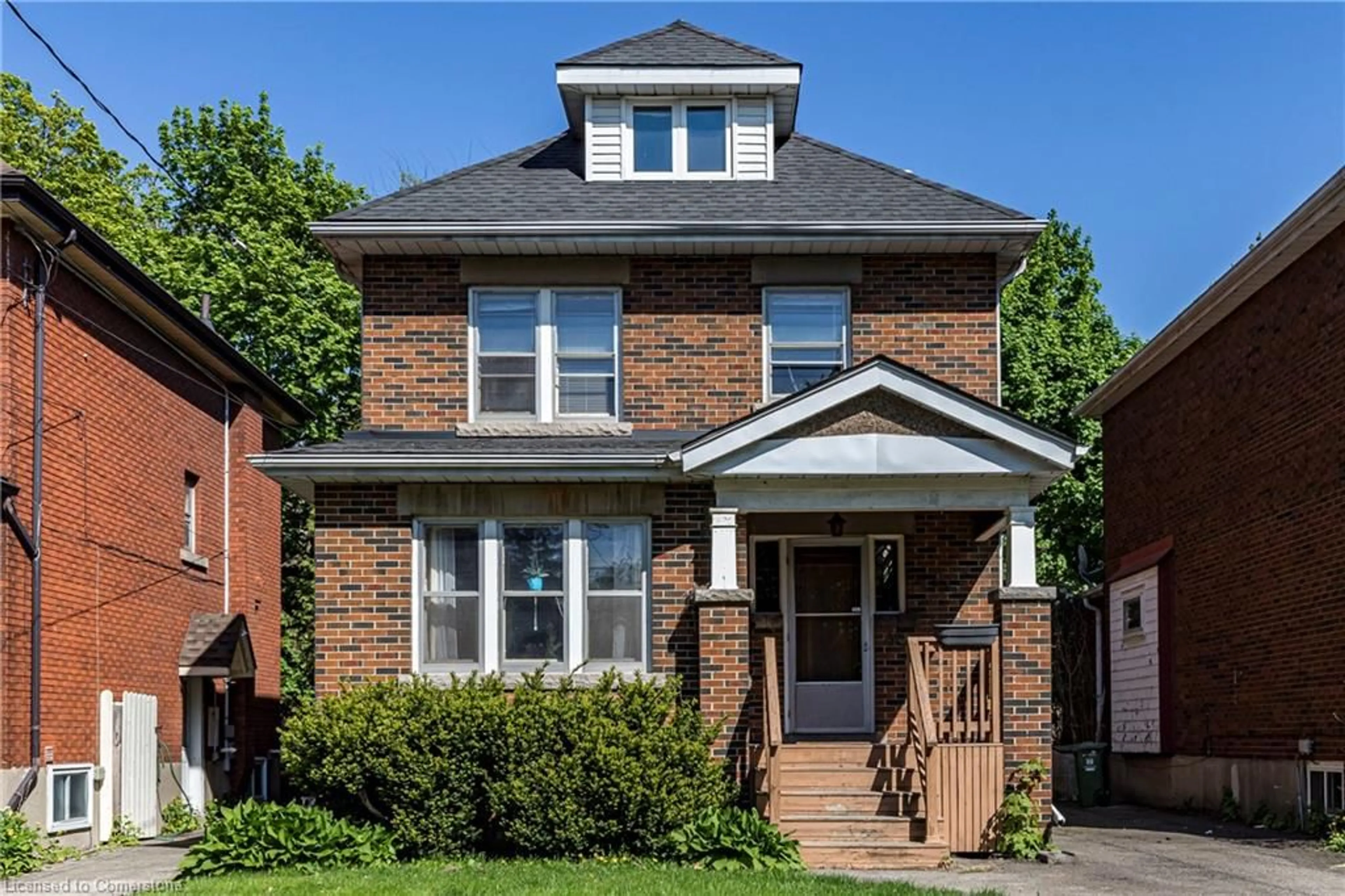 Home with brick exterior material, street for 44 Dalewood Cres, Hamilton Ontario L8S 4B6