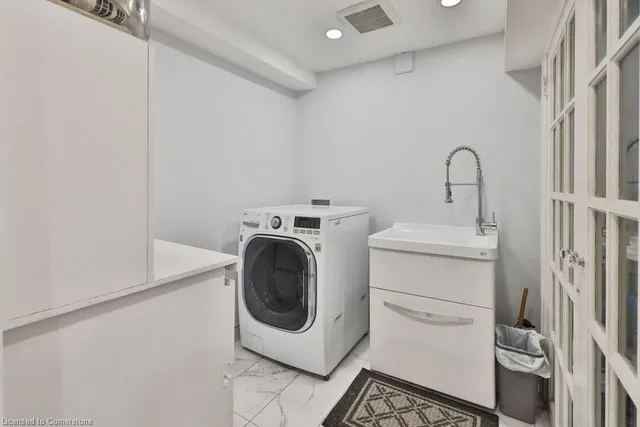 Additional property image - 35 Bowshelm Crt