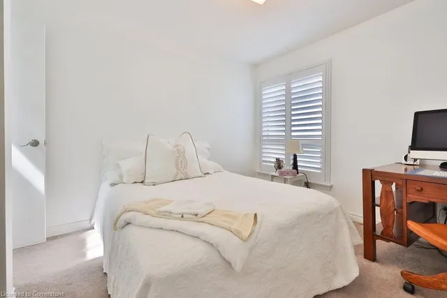 Additional property image - 35 Bowshelm Crt