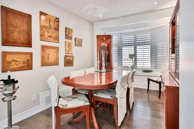 Additional property image - 35 Bowshelm Crt