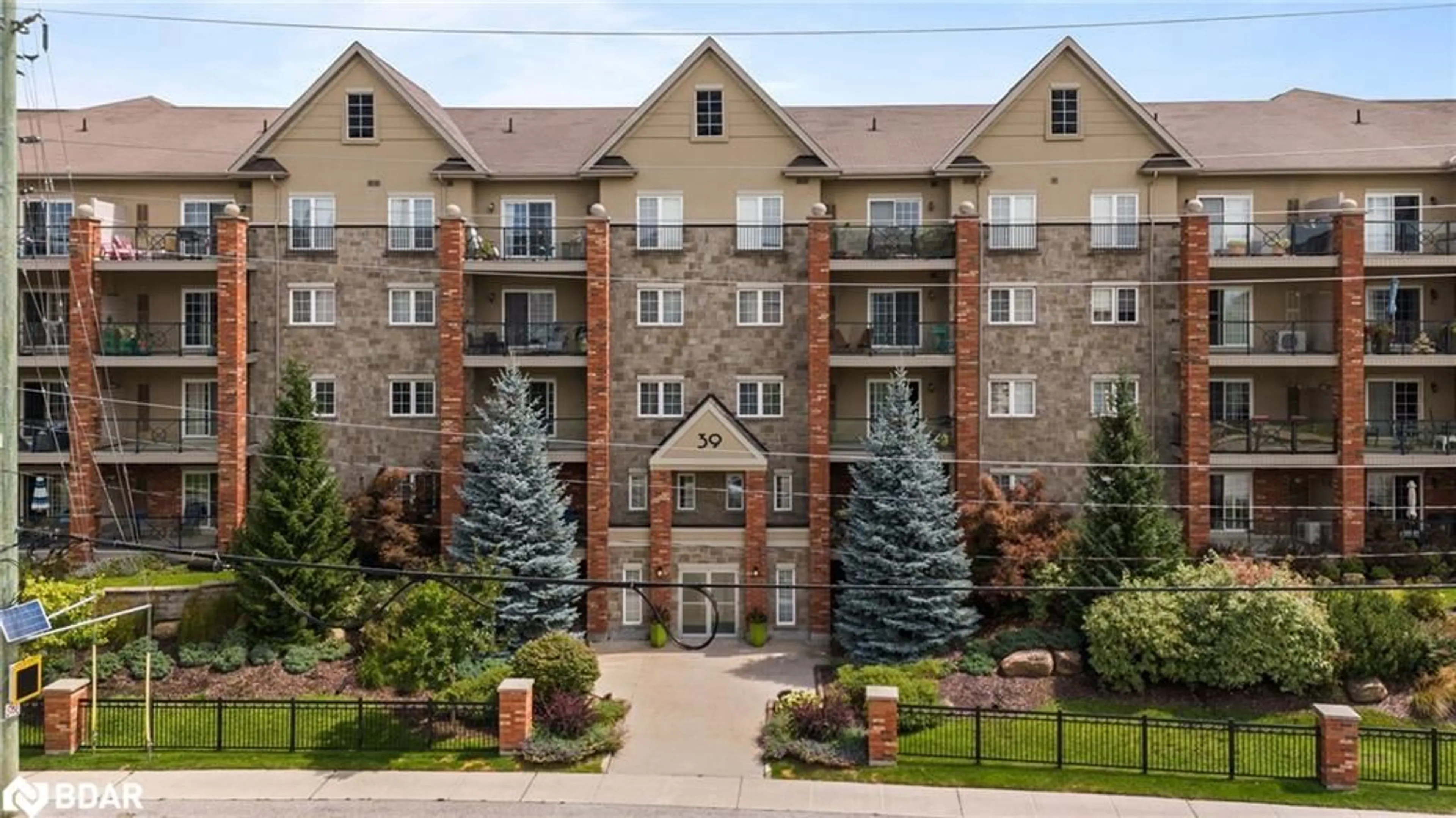 Unknown for 39 Ferndale Dr #106, Barrie Ontario L4N 5T5