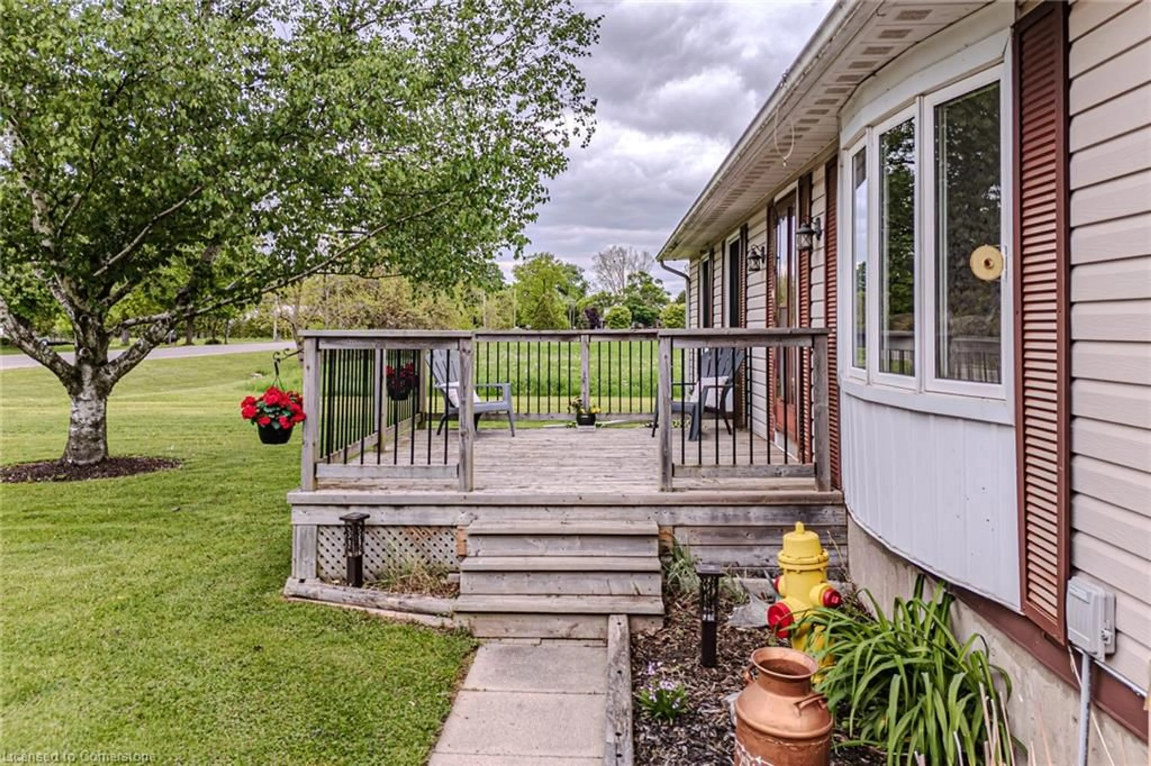 Patio, water/lake/river/ocean view for 294 Townline St, Norfolk County Ontario N0E 1P0