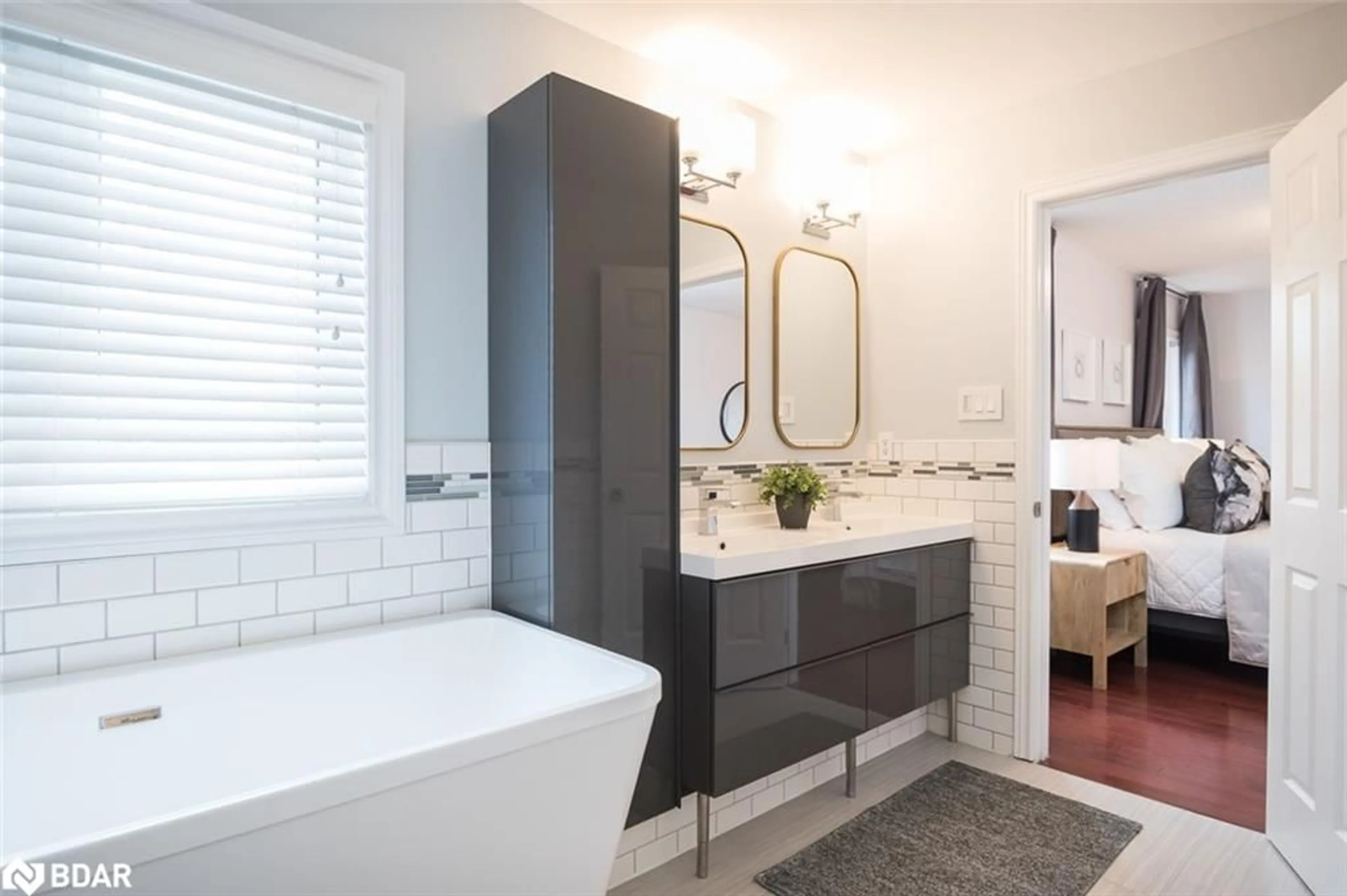 Contemporary bathroom, ceramic/tile floor for 446 Black Dr, Milton Ontario L9T 6S1