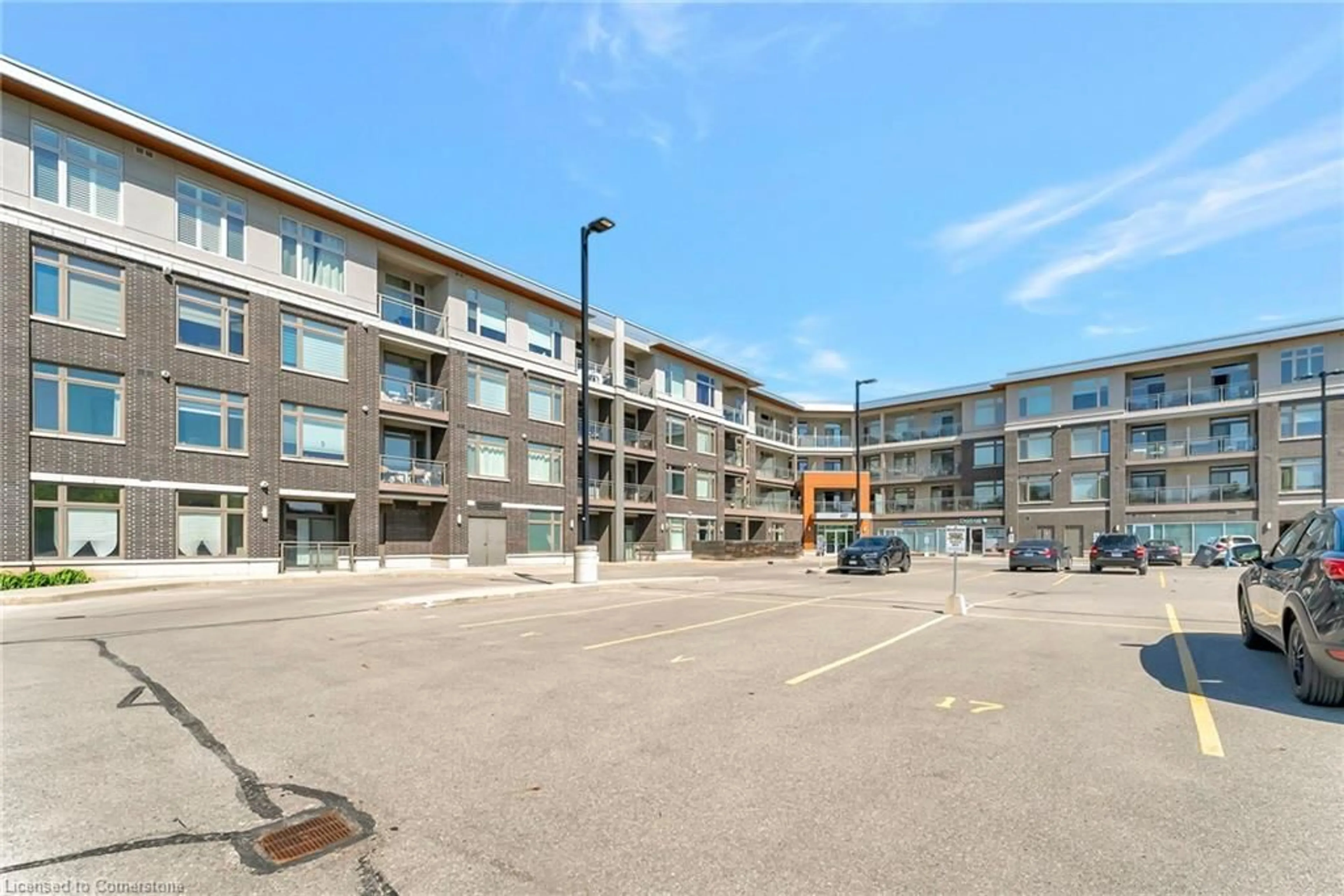 Patio, building for 457 Plains Rd #218, Burlington Ontario L7T 0B8