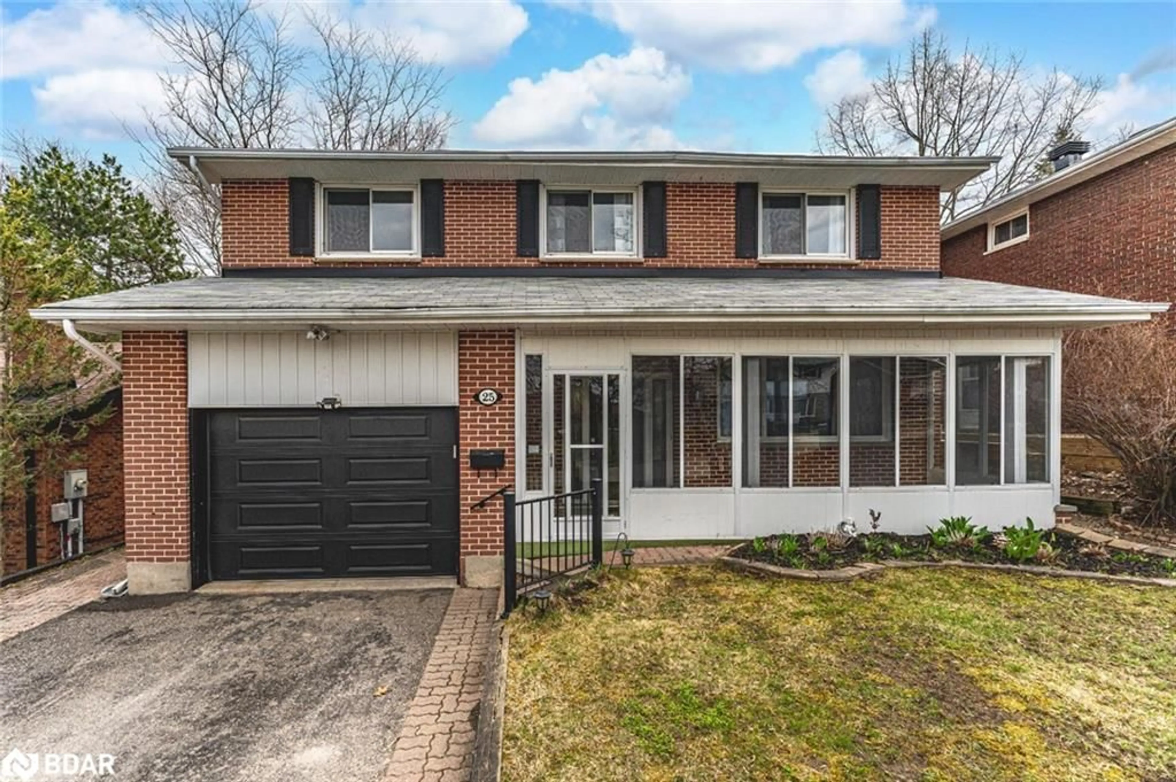Home with brick exterior material, street for 25 Marshall St, Barrie Ontario L4N 3S4