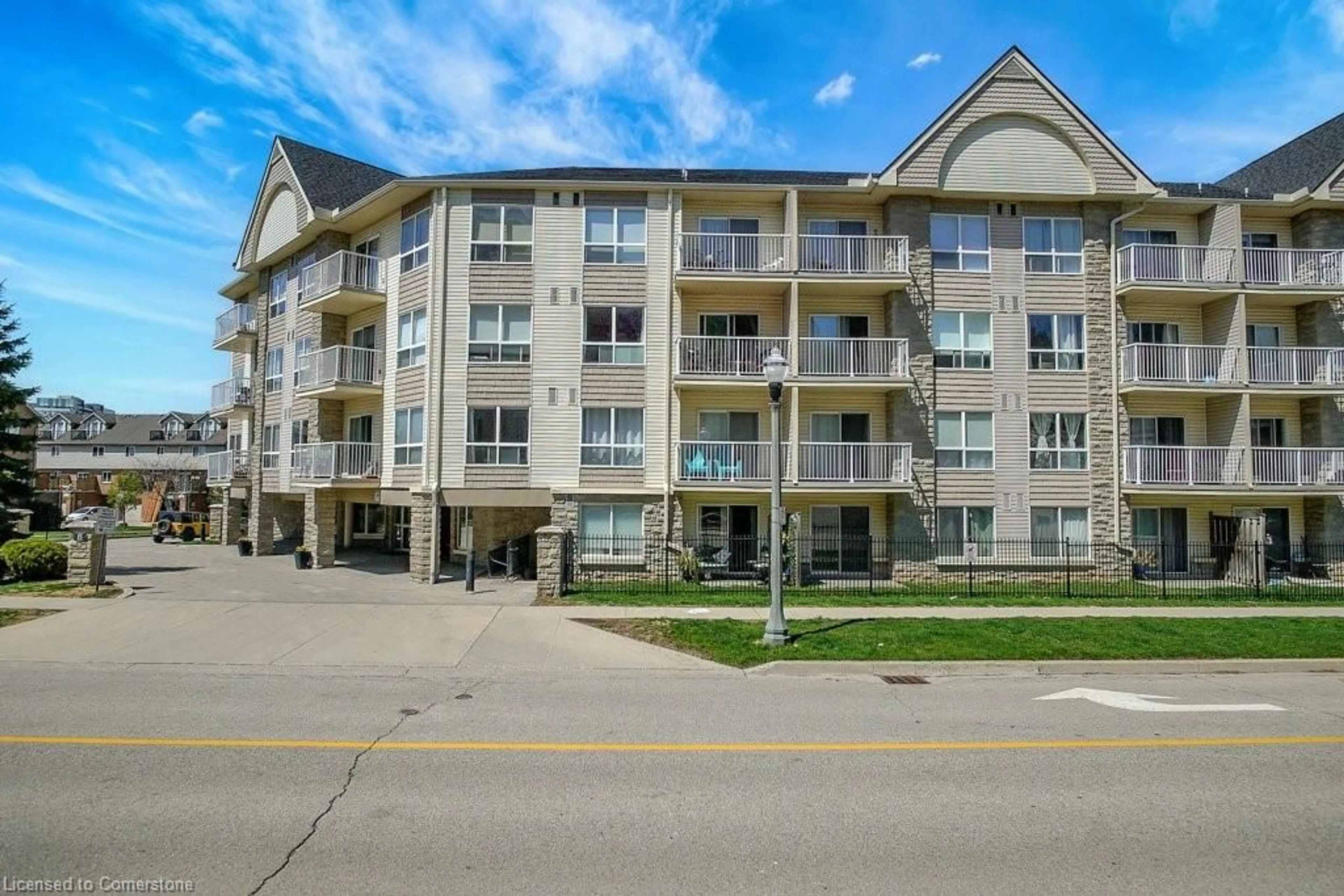 Unknown for 8 Harris St #203, Cambridge Ontario N1R 8R1