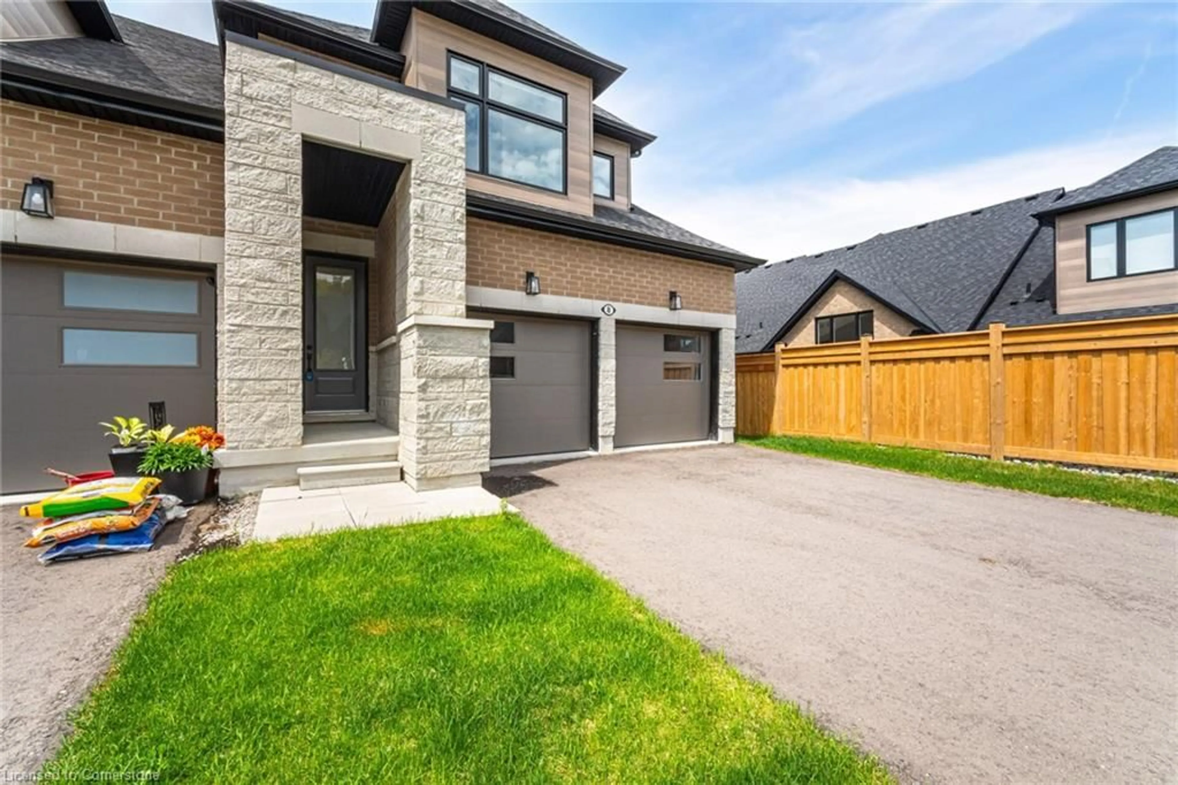 Home with brick exterior material, street for 8 Lois Torrance Trail, Uxbridge Ontario L9P 0R9