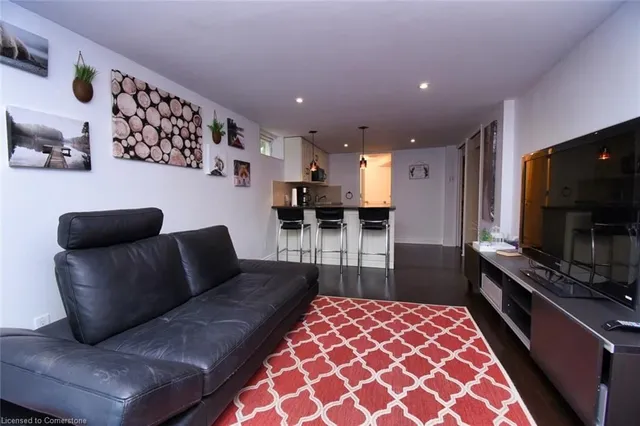 Additional property image - 3158 Pinemeadow Dr