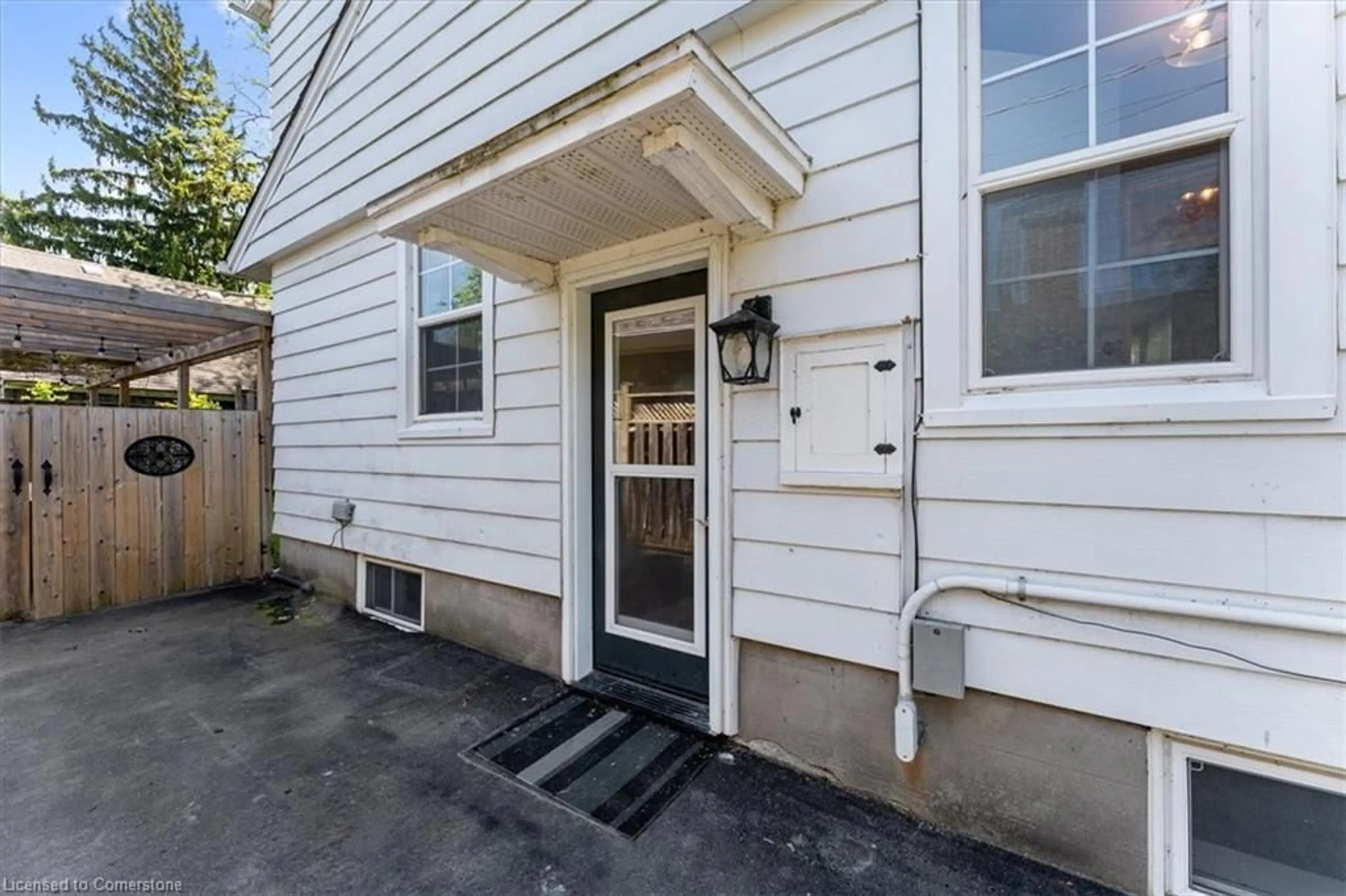 Unknown for 23 Nelles Blvd, Grimsby Ontario L3M 3P9