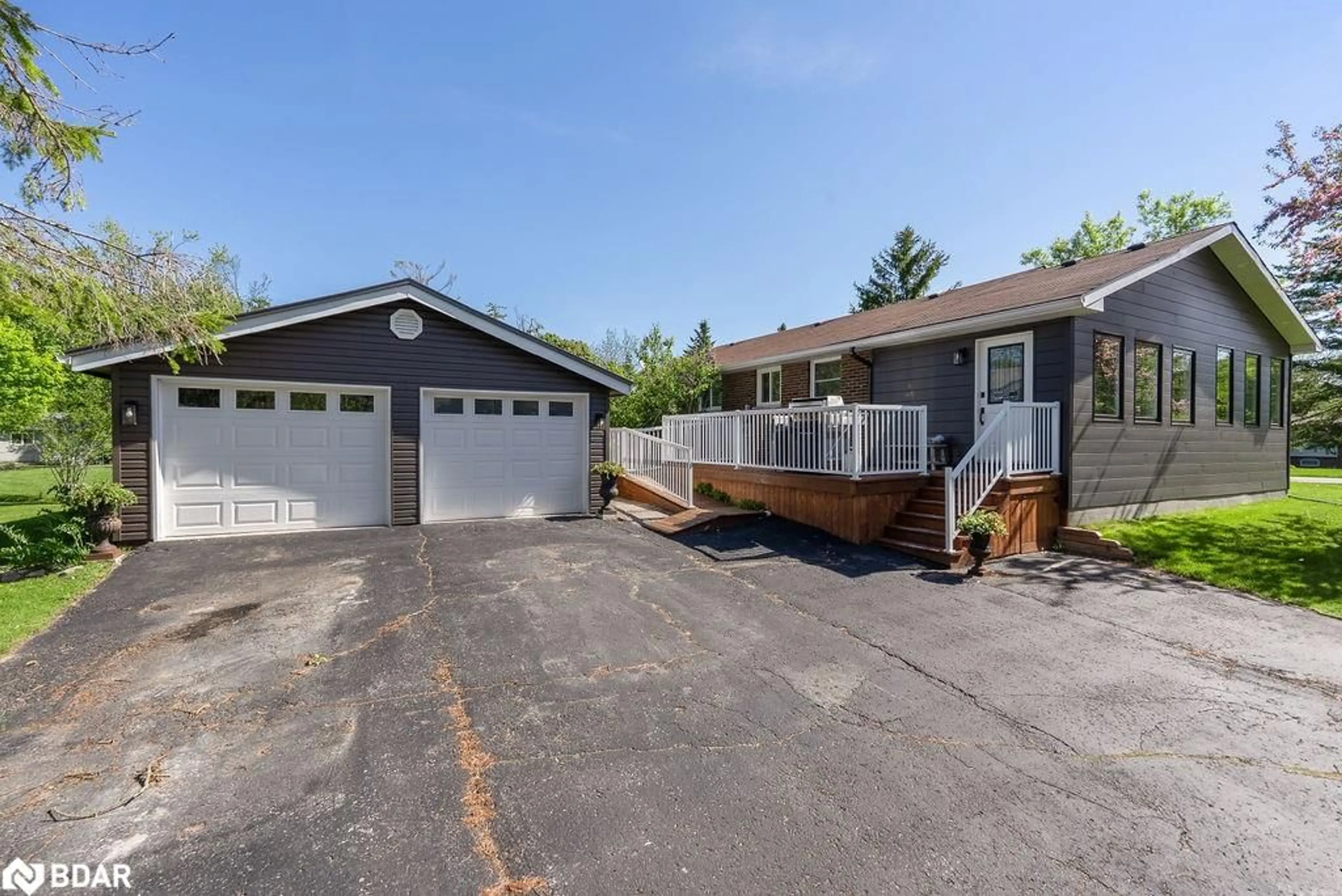 Unknown for 225 Clifton St, Fenelon Falls Ontario K0M 1N0
