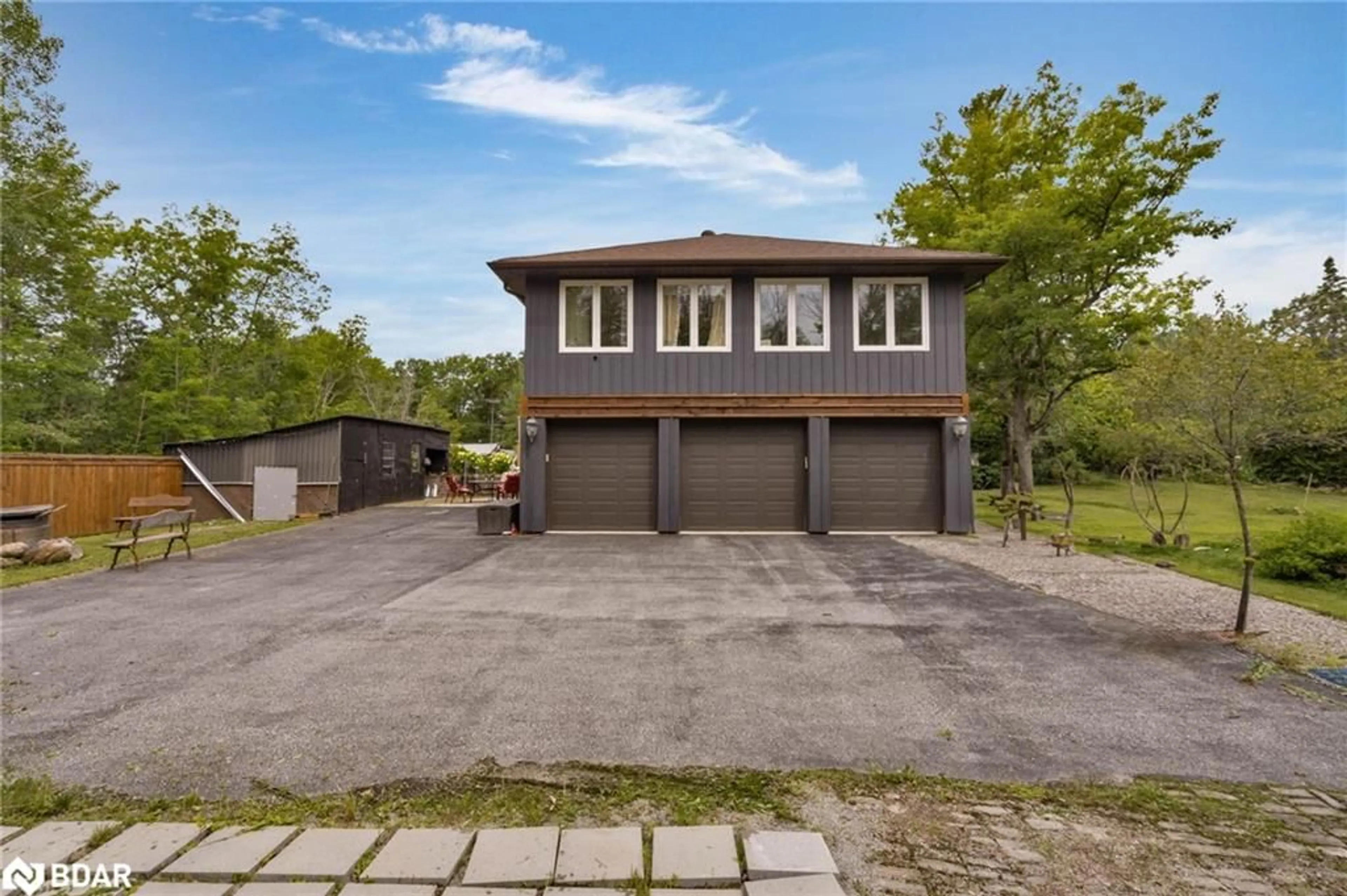A pic from outside/outdoor area/front of a property/back of a property/a pic from drone, street for 54 Forest Harbour Parkway Pky, Tay Ontario L0K 2C0
