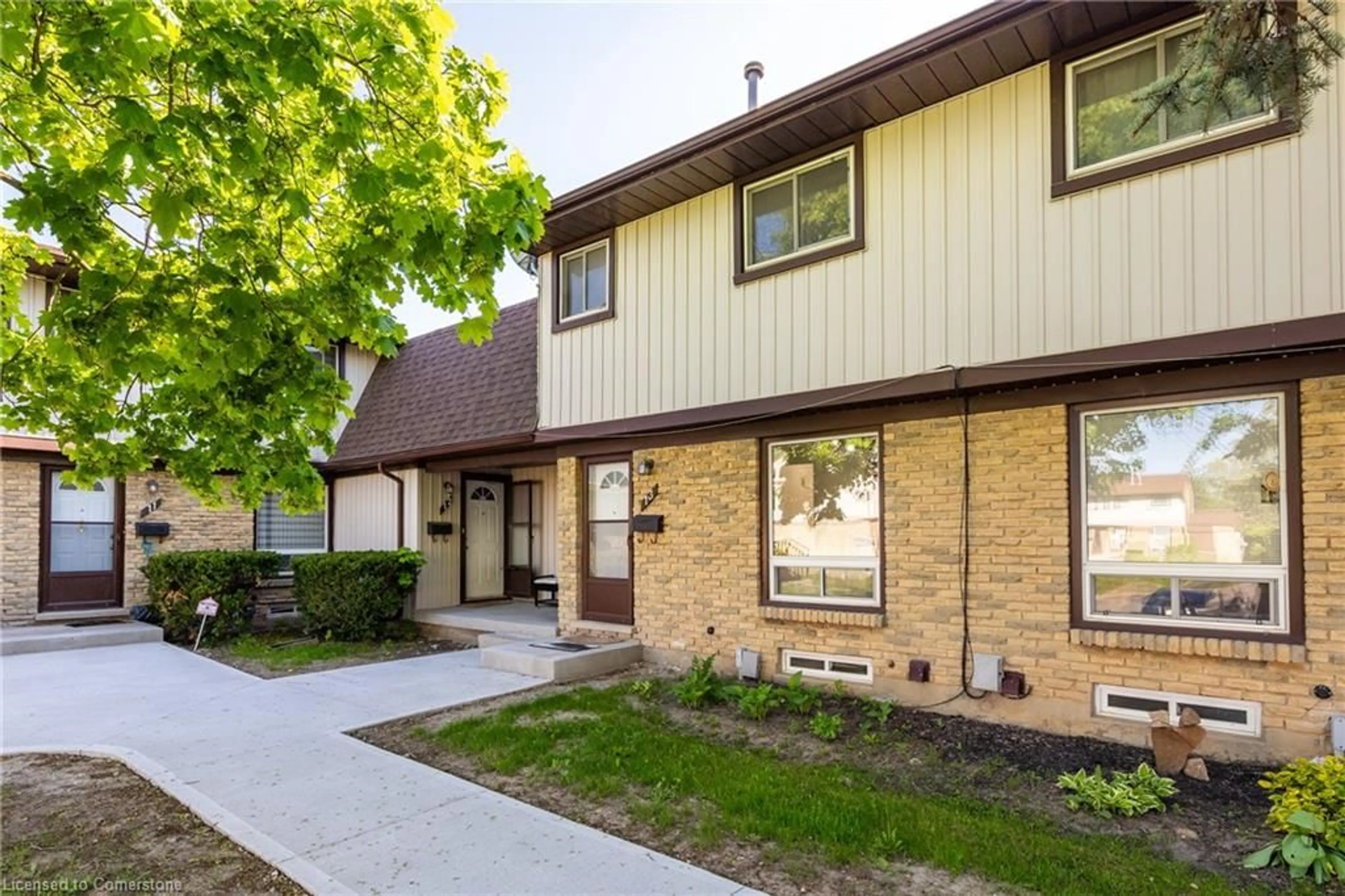 Home with brick exterior material, street for 210 Glamis Rd #13, Cambridge Ontario N1R 6L3