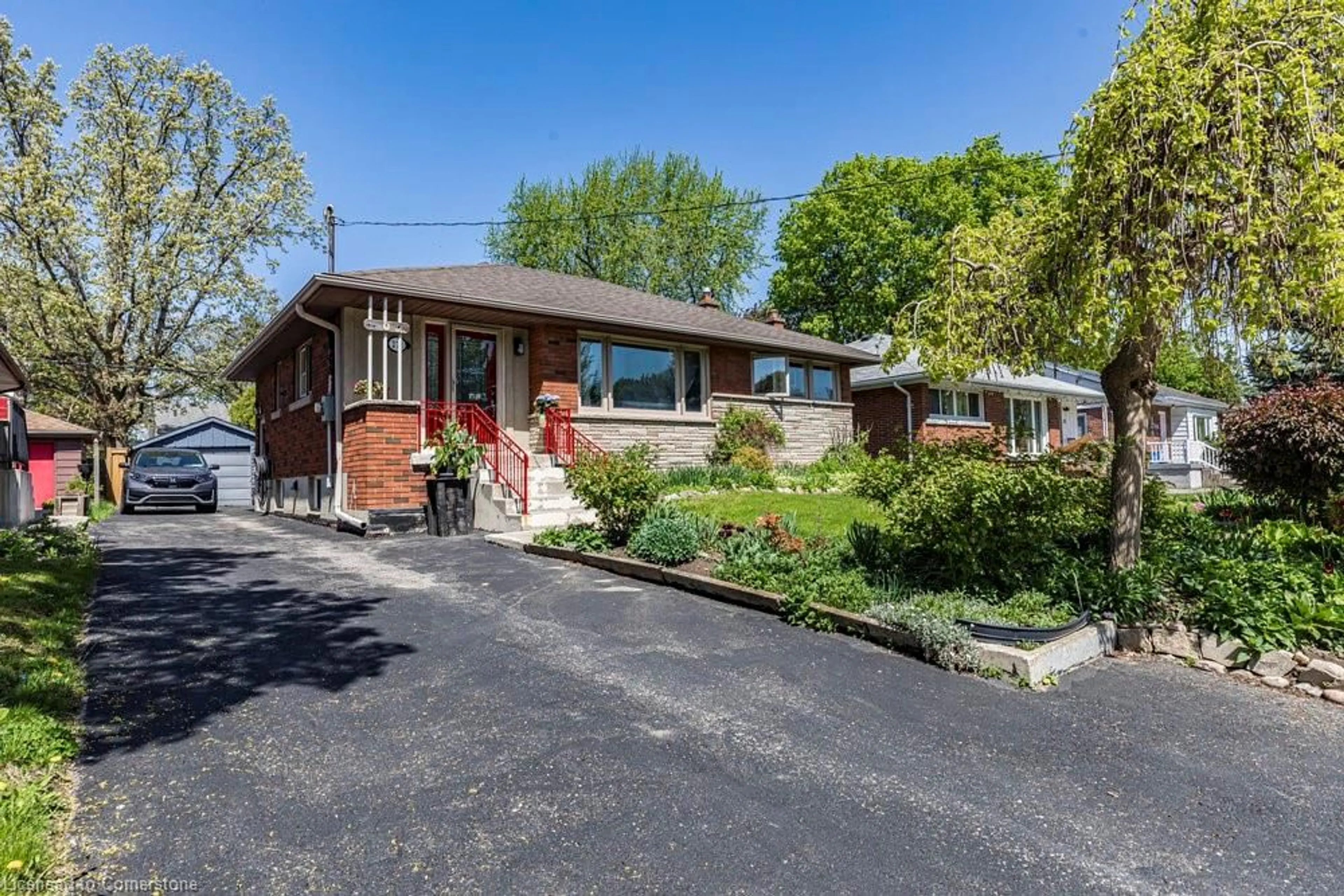 Unknown for 272 Upper Paradise Rd, Hamilton Ontario L9C 5C2