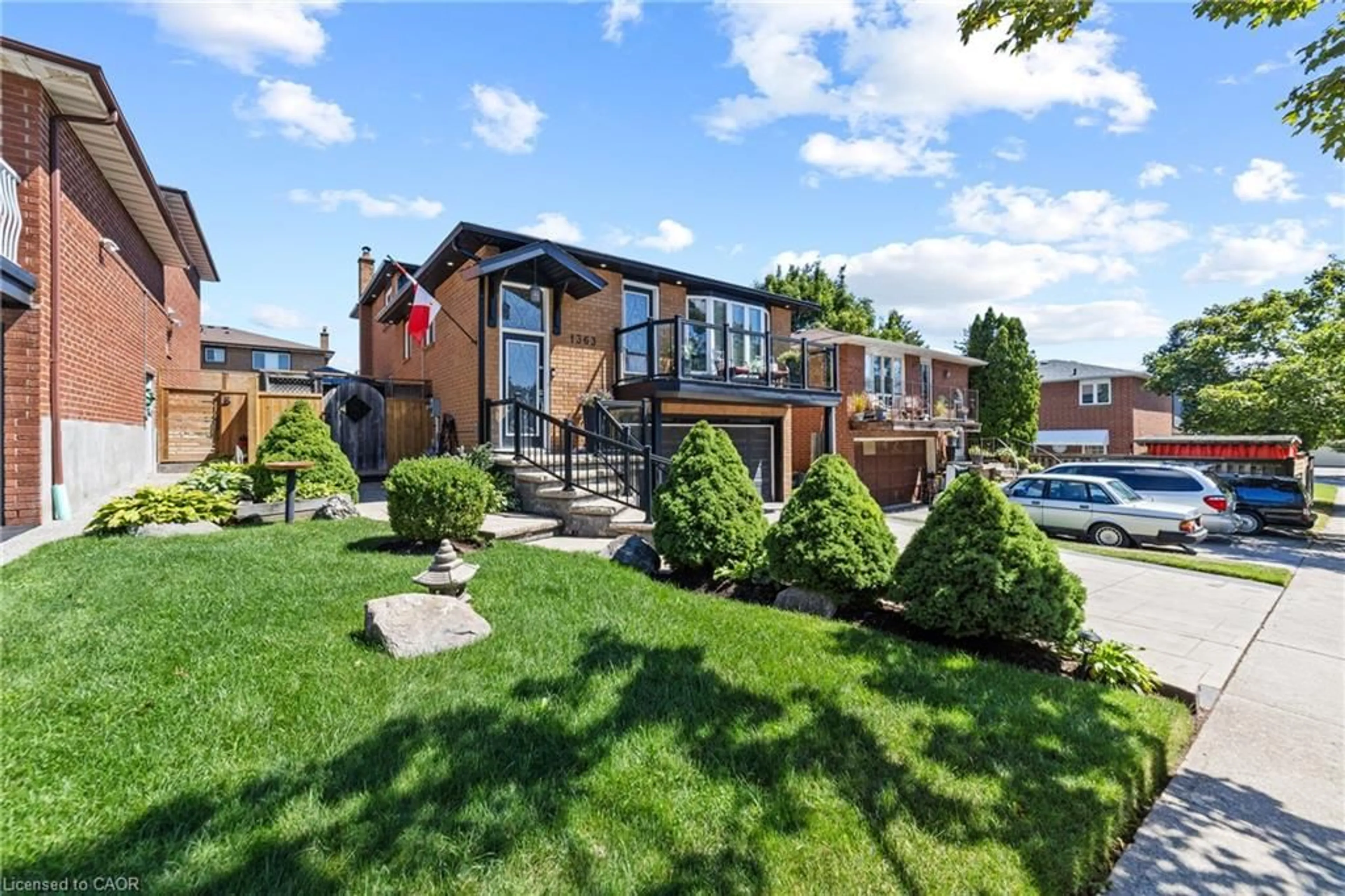 Home with brick exterior material, street for 1363 Harmsworth Sq, Oakville Ontario L6H 3E7