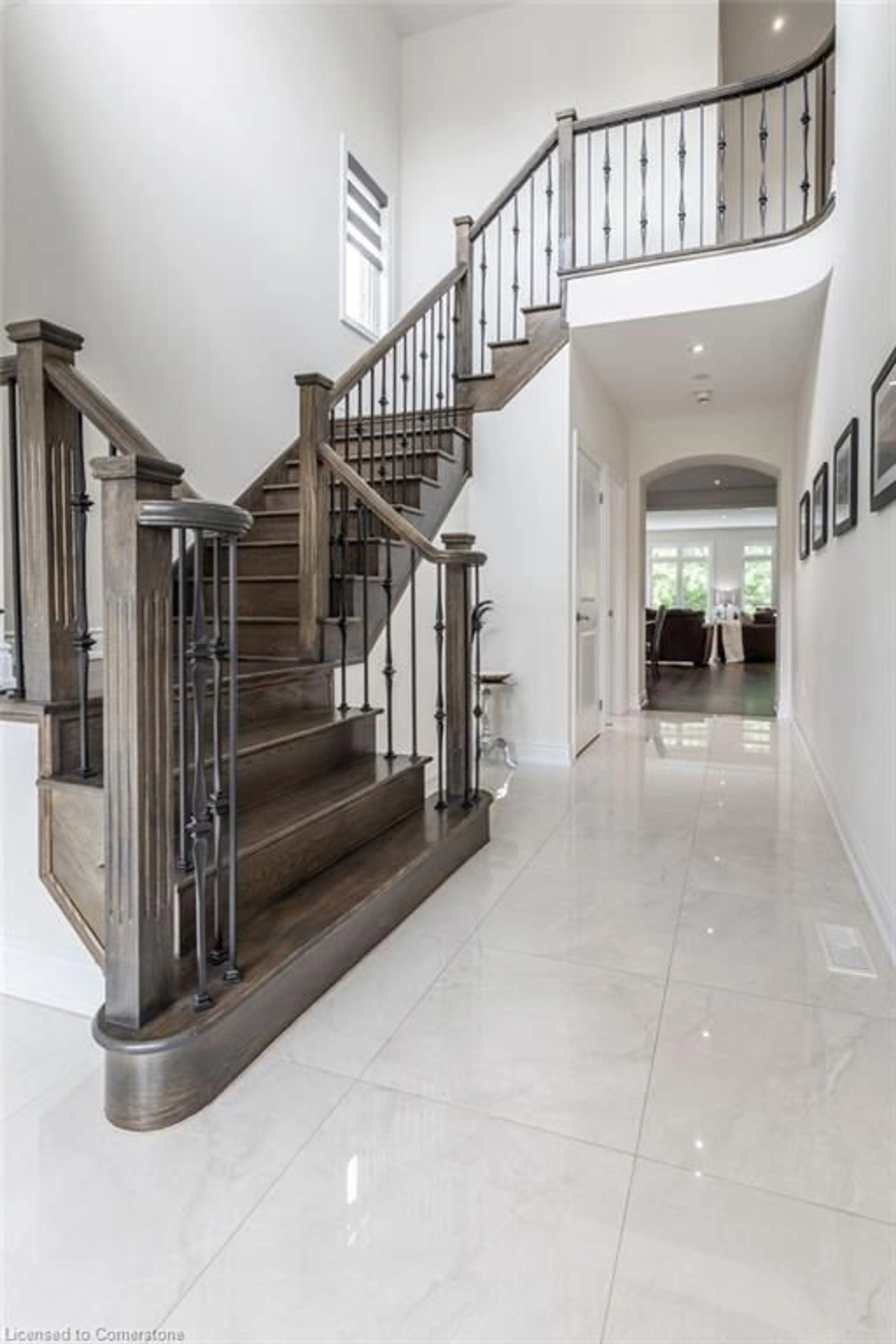 Stairs for 64 Elysian Fields Cir, Brampton Ontario L6Y 6E8