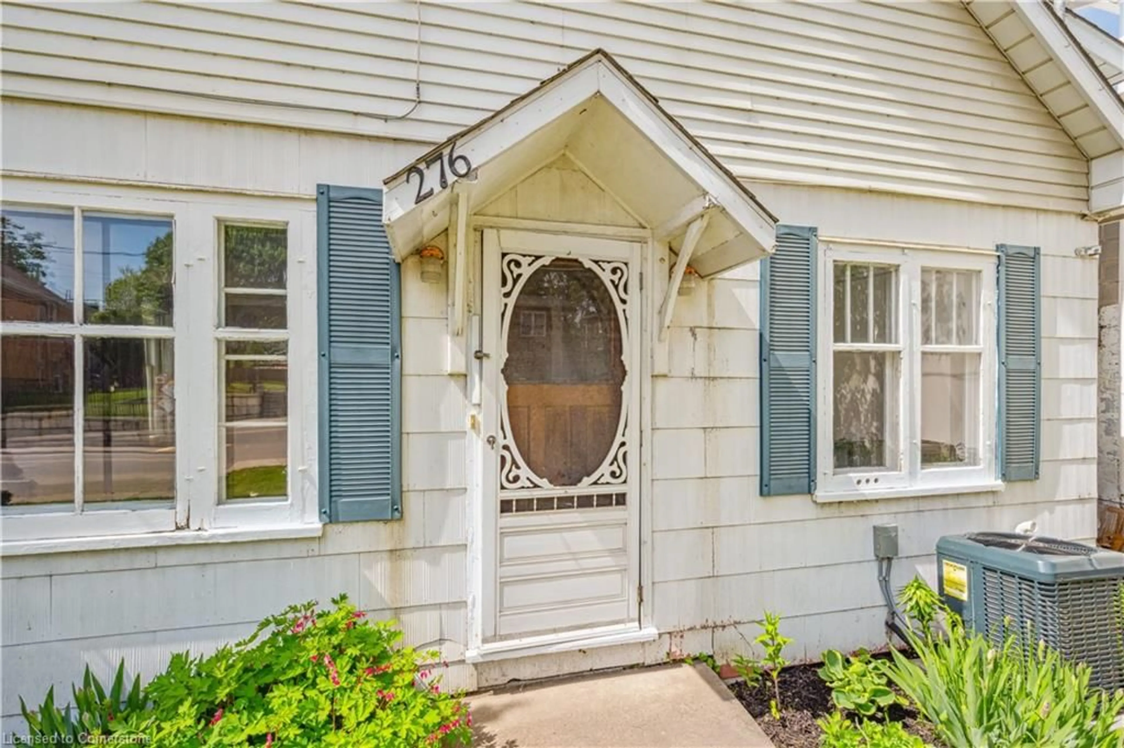 Indoor entryway for 276 George St, Arthur Ontario N0G 1A0