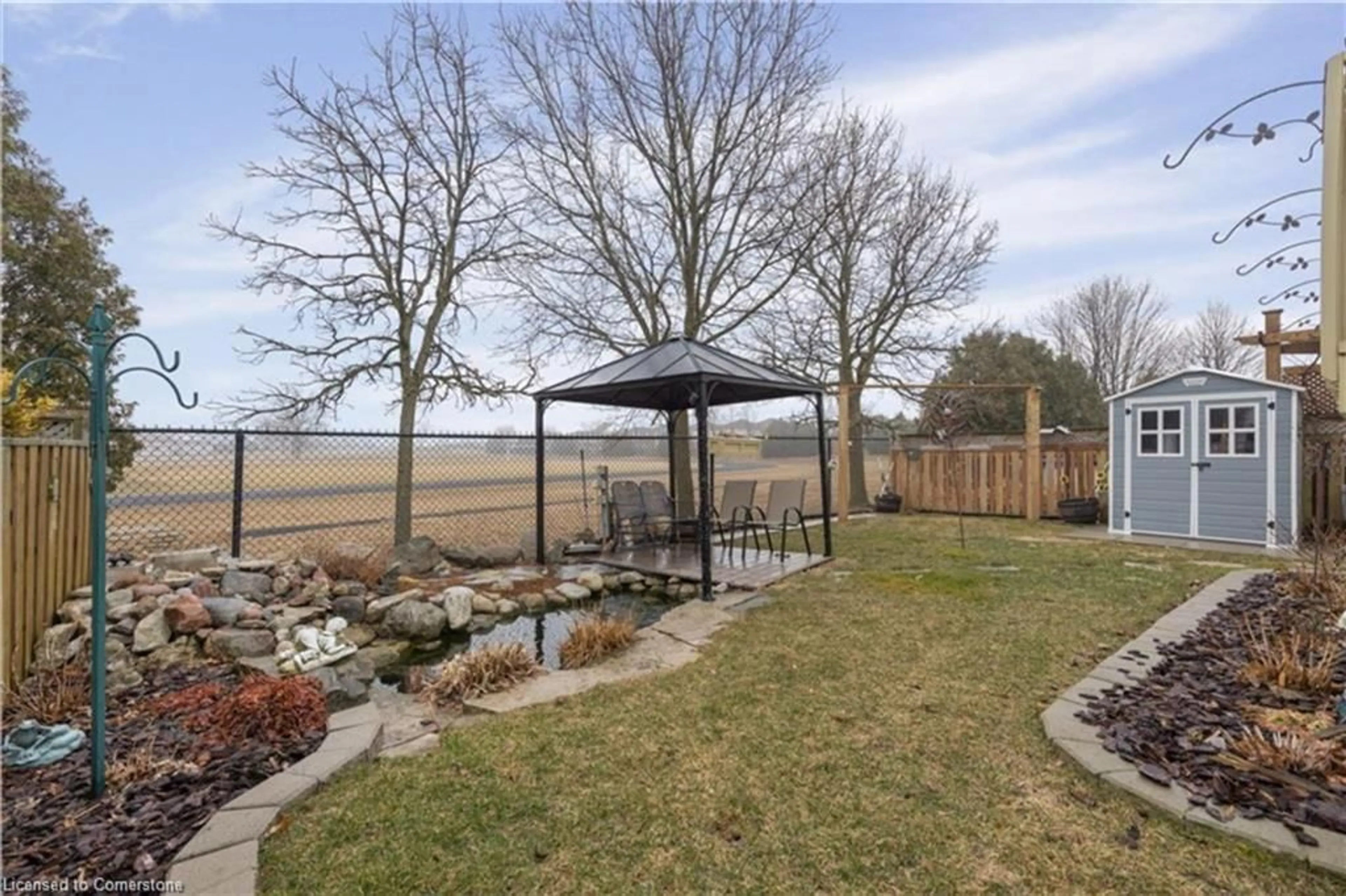 Patio, water/lake/river/ocean view for 309 Christopher Dr, Cambridge Ontario N1P 1A1