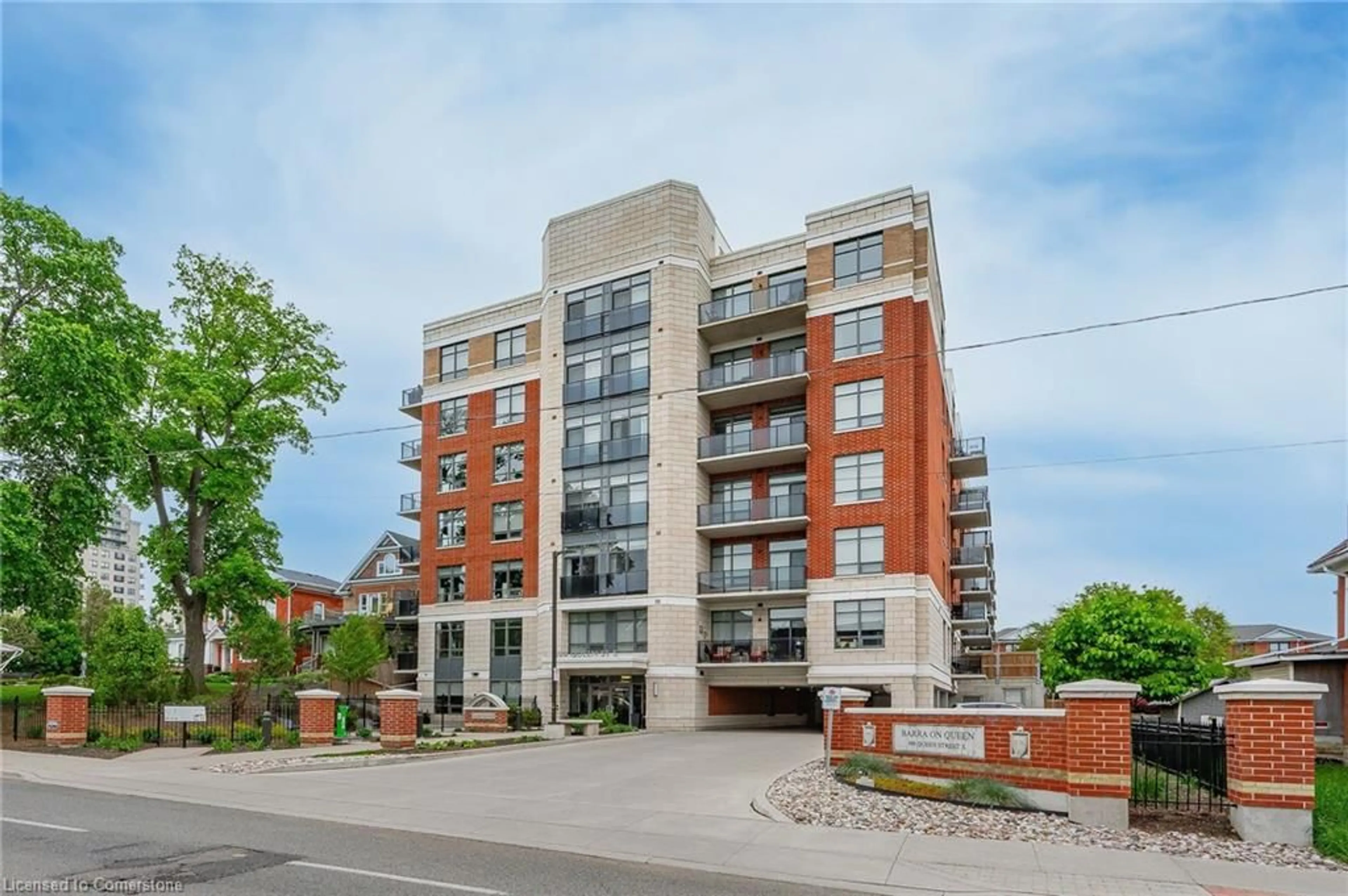 Home with brick exterior material, building for 399 Queen St #202, Kitchener Ontario N2G 0C4