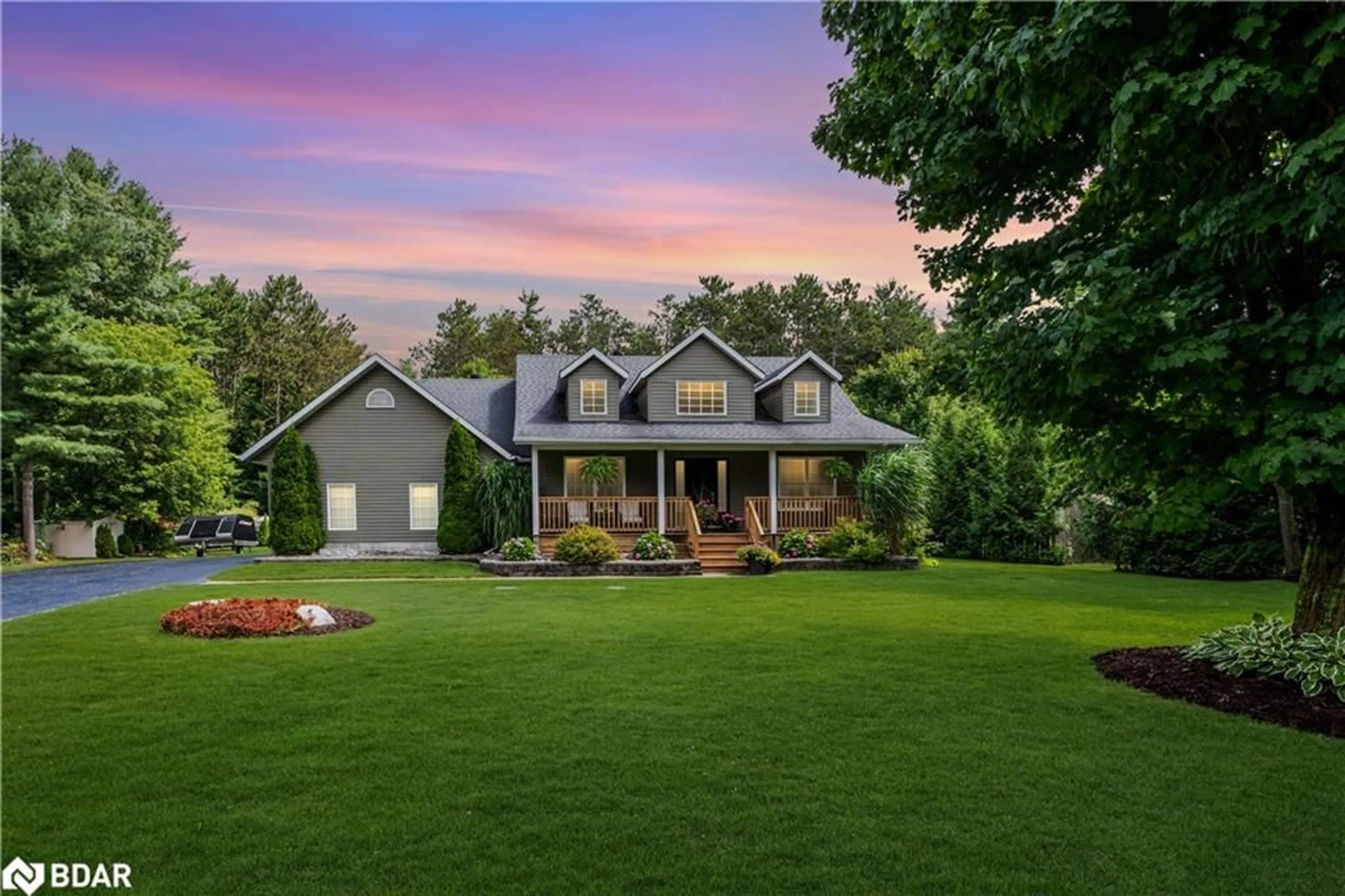 A pic from outside/outdoor area/front of a property/back of a property/a pic from drone, mountain view for 37 Mary Jane Rd, Tiny Ontario L0L 2T0