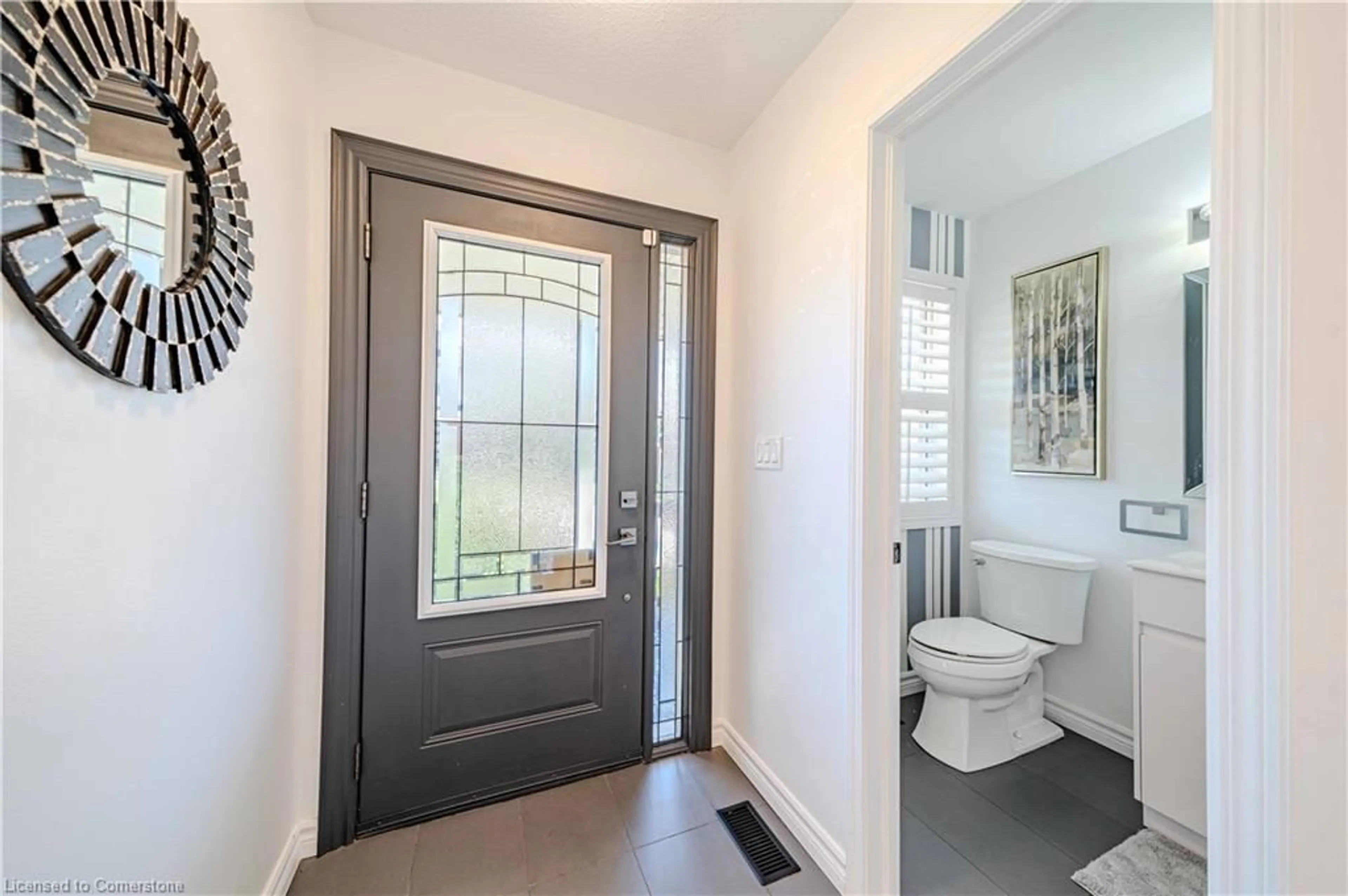 Indoor entryway for 1633 Gowling Terr, Milton Ontario L9T 5J6