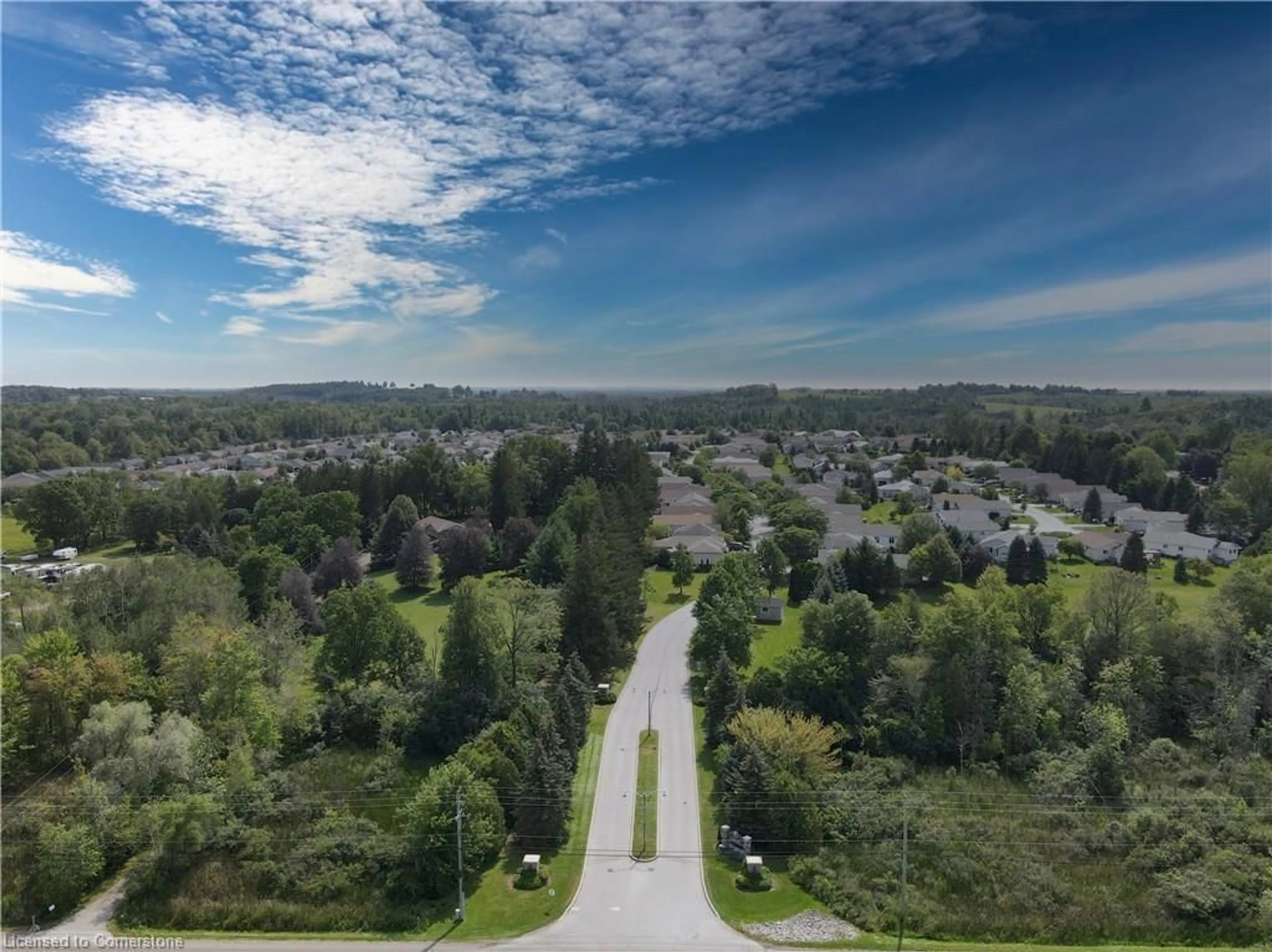 A pic from outside/outdoor area/front of a property/back of a property/a pic from drone, unknown for 148 Gracehill Cres, Freelton Ontario L8B 1A5