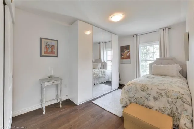 Additional property image - 348 Louisa St