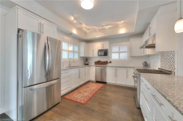 Additional property image - 348 Louisa St