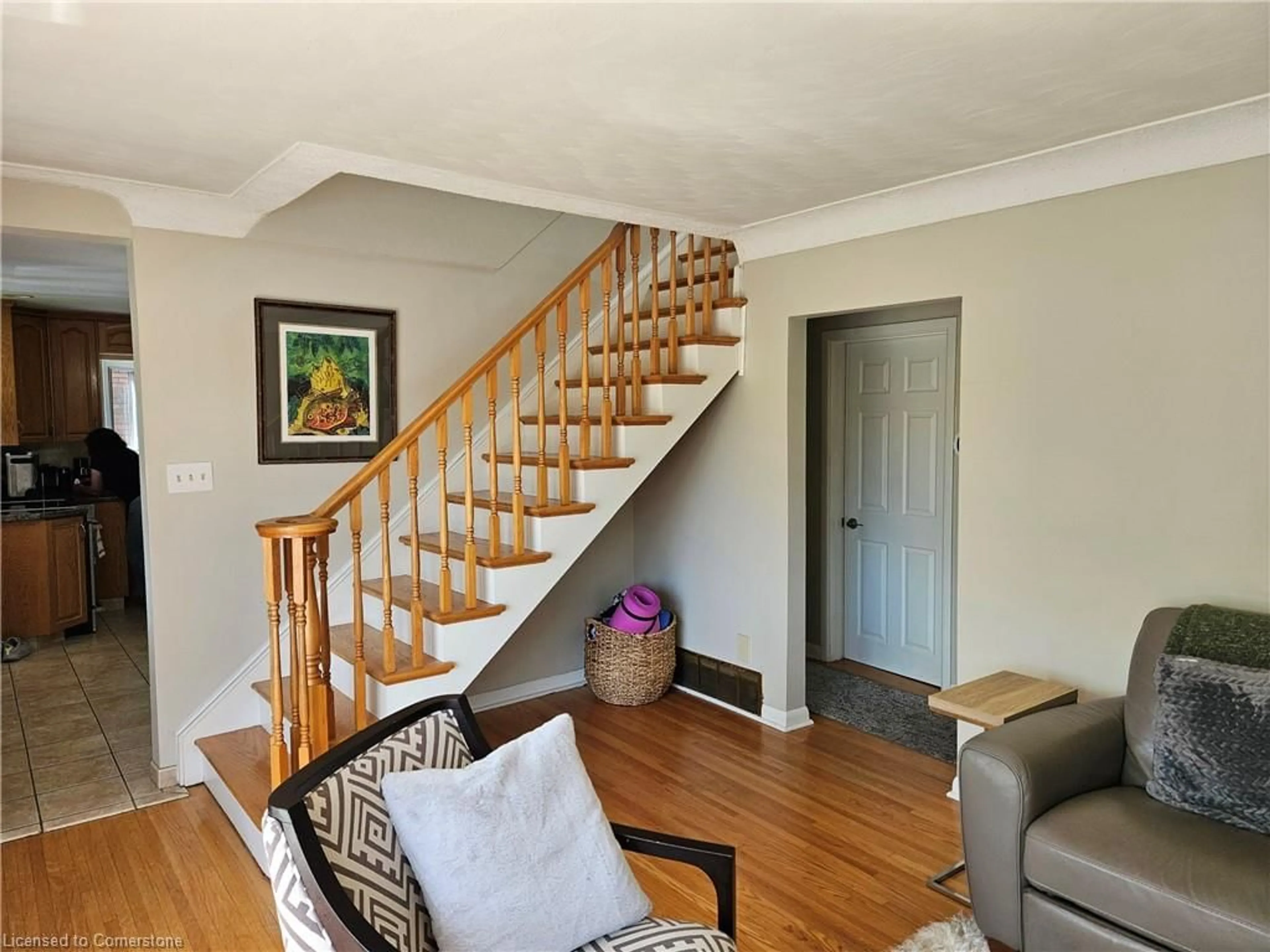 Unknown for 130 West 26th St, Hamilton Ontario L9C 4Z4