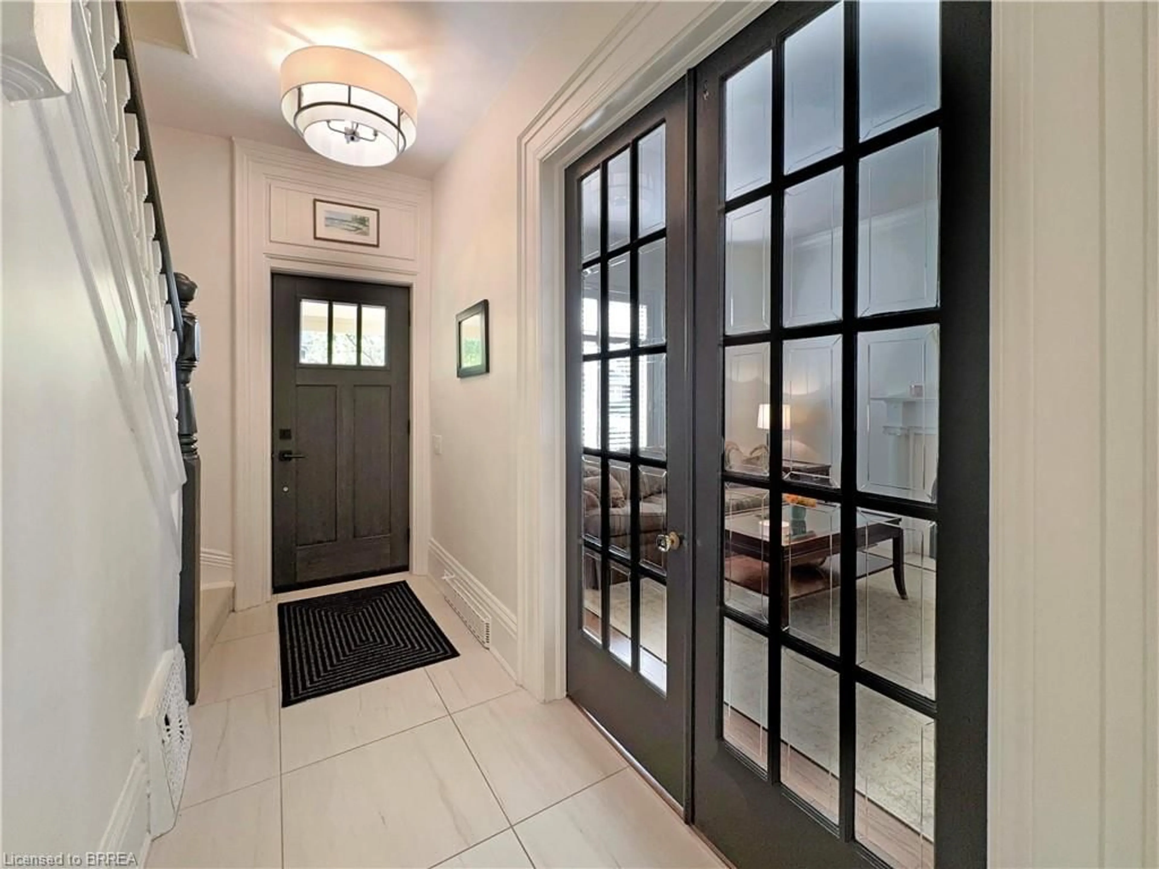 Indoor entryway for 5 Hawarden Ave, Brantford Ontario N3T 4H2