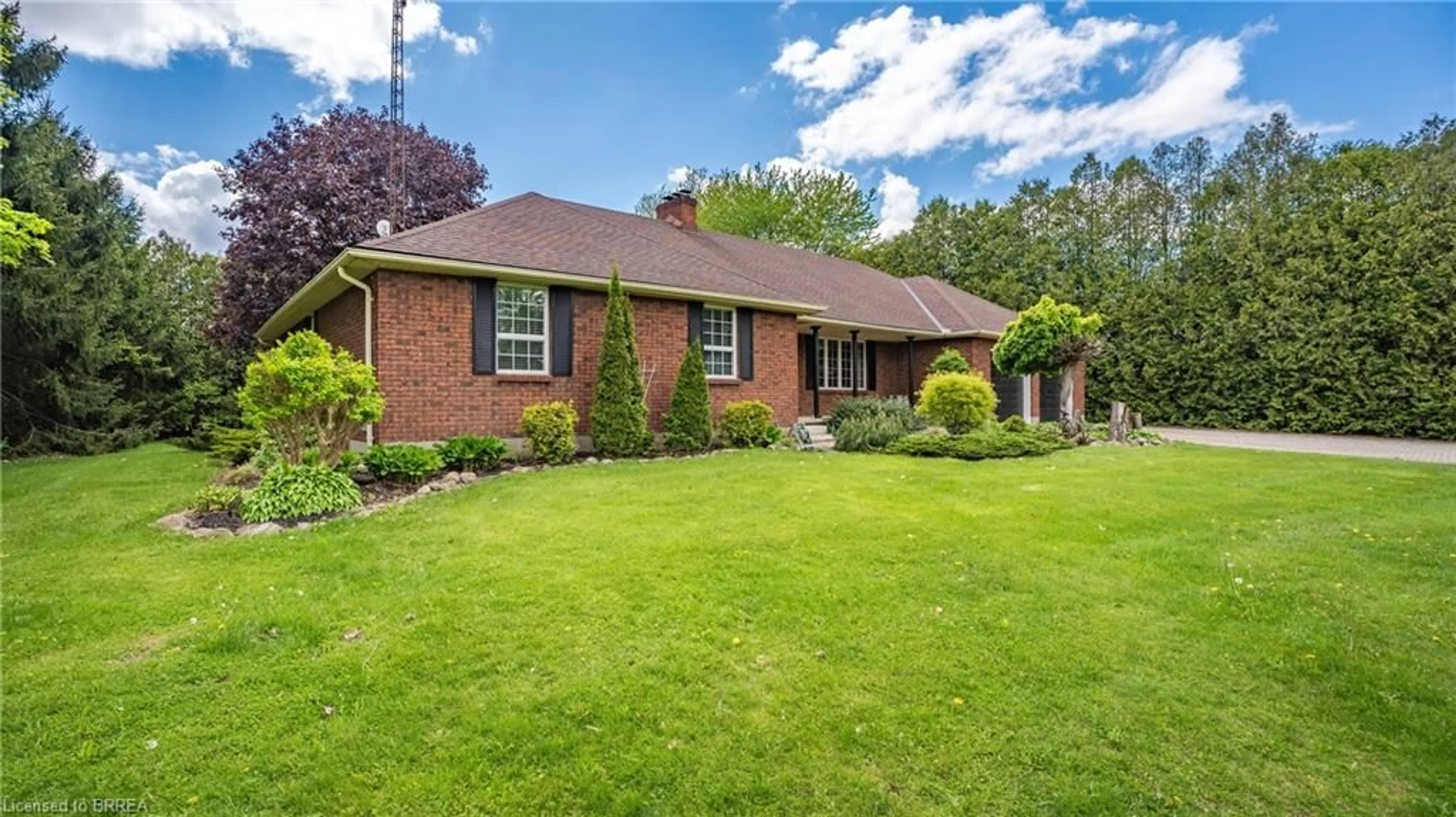 Home with brick exterior material, street for 3 Huffman Crt, Vanessa Ontario N0E 1V0