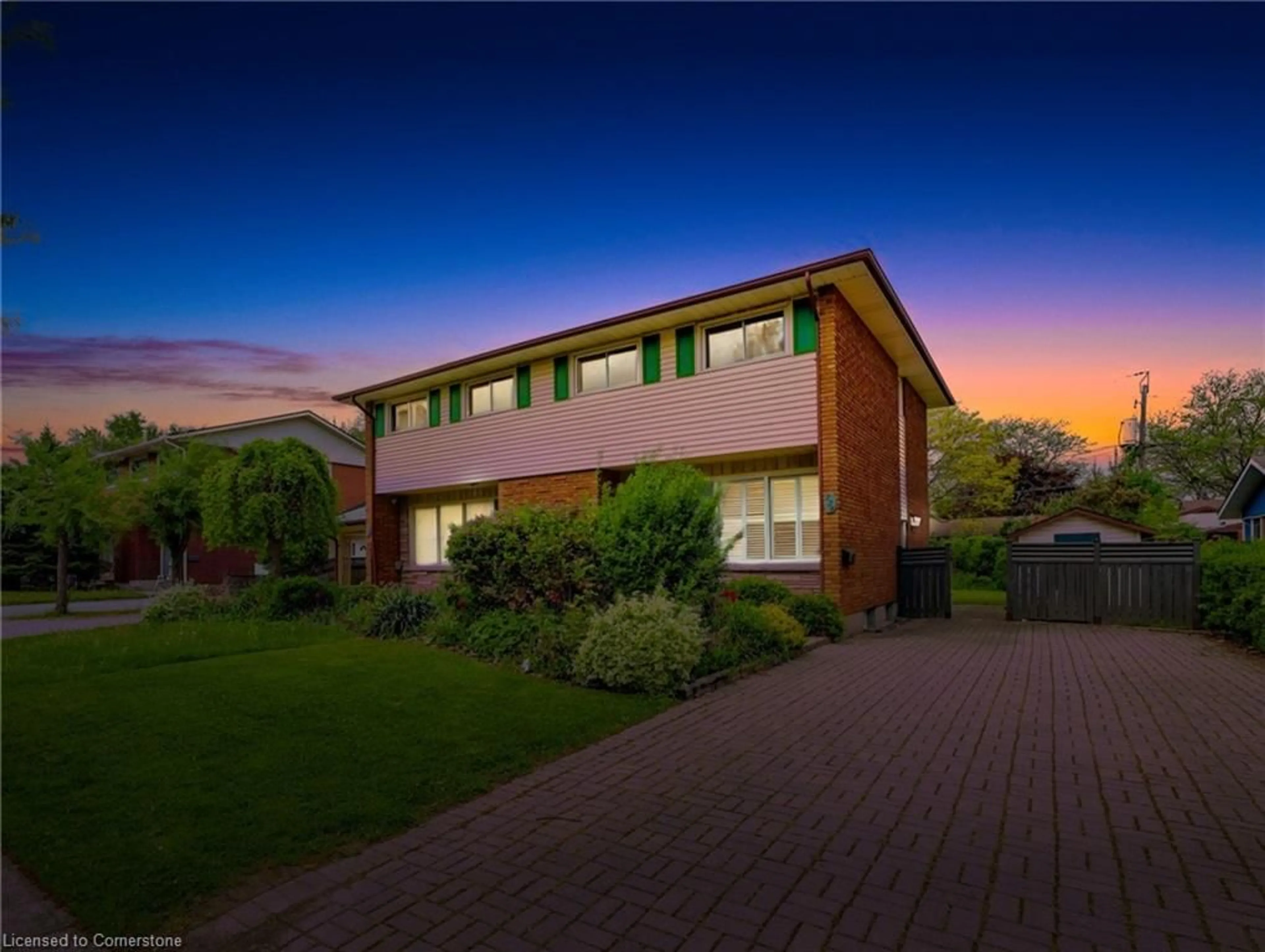 A pic from outside/outdoor area/front of a property/back of a property/a pic from drone, building for 334 Glenridge Ave, St. Catharines Ontario L2T 3K7