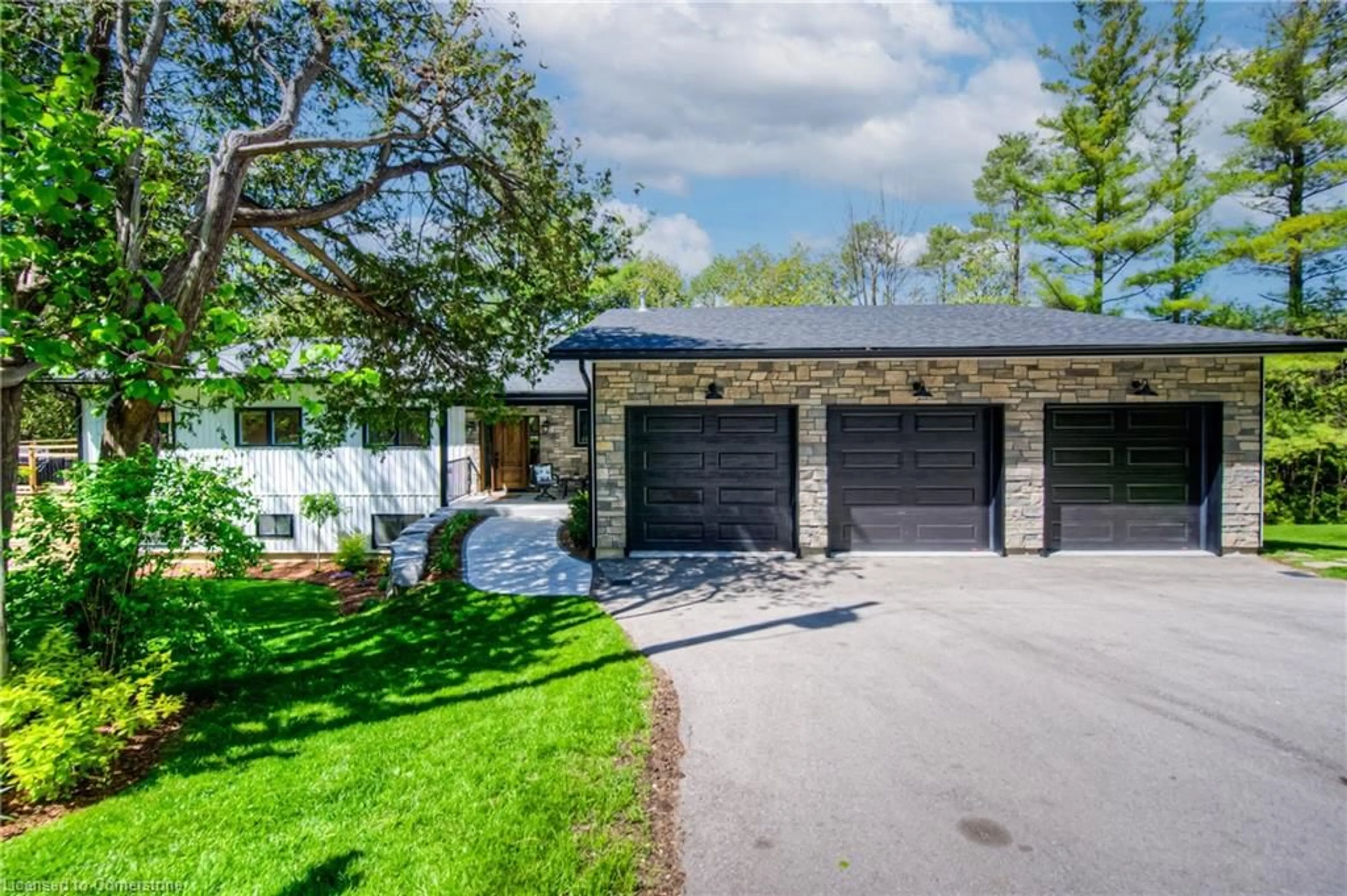 Home with brick exterior material, street for 1071 Rivers Edge Dr, West Montrose Ontario N0B 2V0