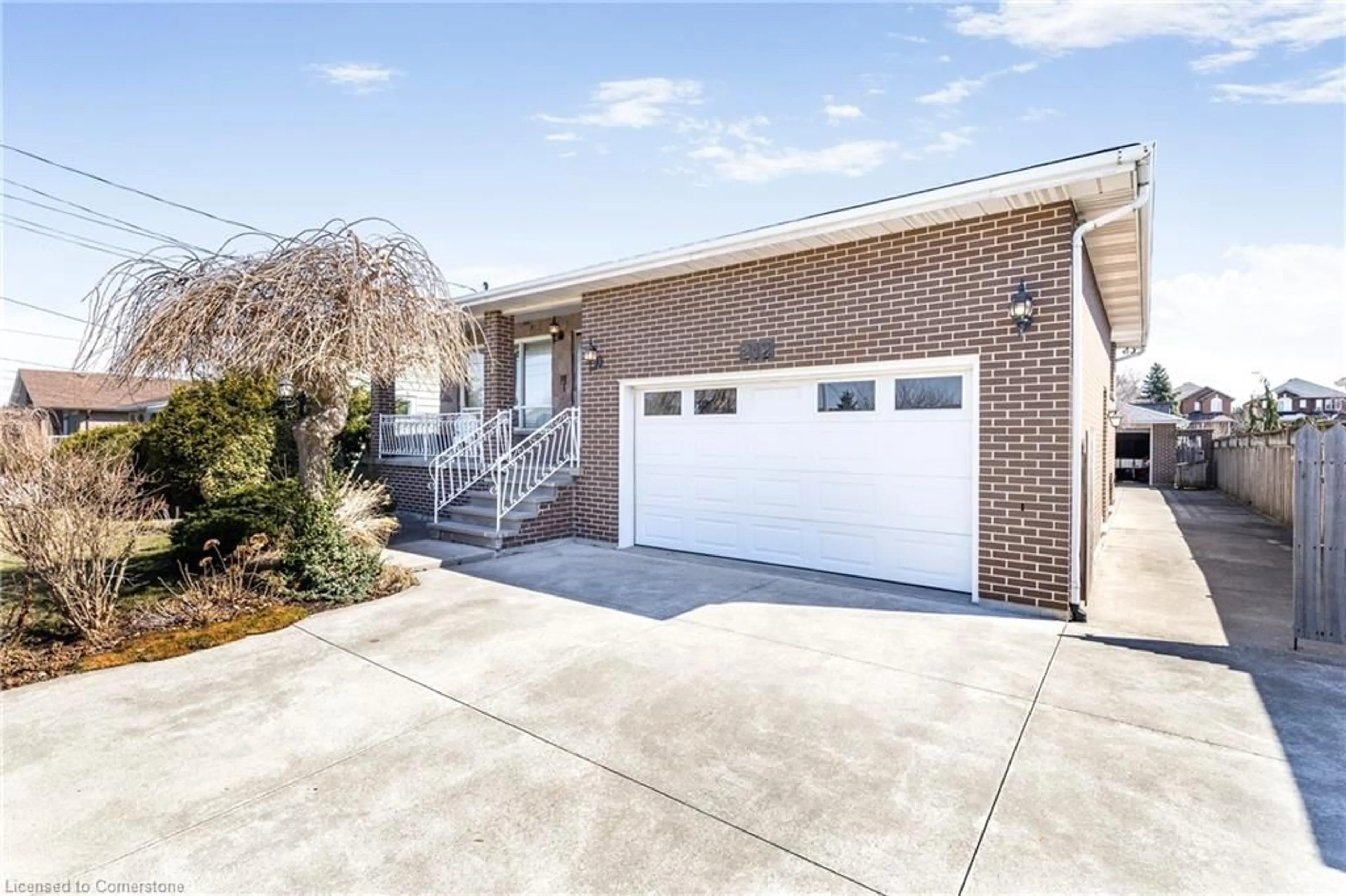 Home with brick exterior material, street for 212 Margaret Ave, Stoney Creek Ontario L8E 2H8